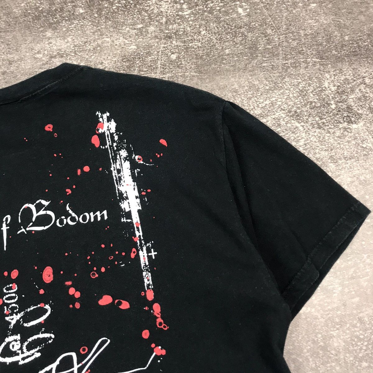 Band Tees Vintage Children Of Bodom Blooddrunk Band Tee Size US L / EU 52-54 / 3 - 19 Thumbnail