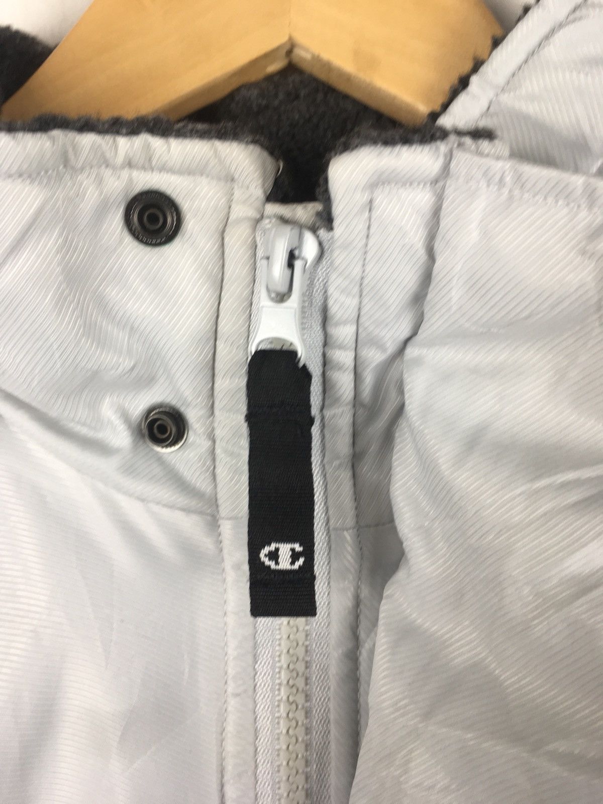 Champion × Vintage Champion Big logo Embroidered long jacket Armpit 26x36 Size US XL / EU 56 / 4 - 8 Thumbnail