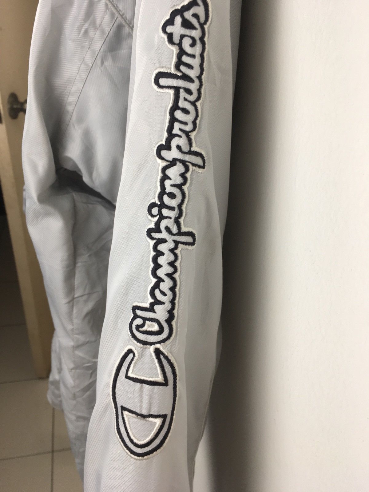 Champion × Vintage Champion Big logo Embroidered long jacket Armpit 26x36 Size US XL / EU 56 / 4 - 6 Thumbnail