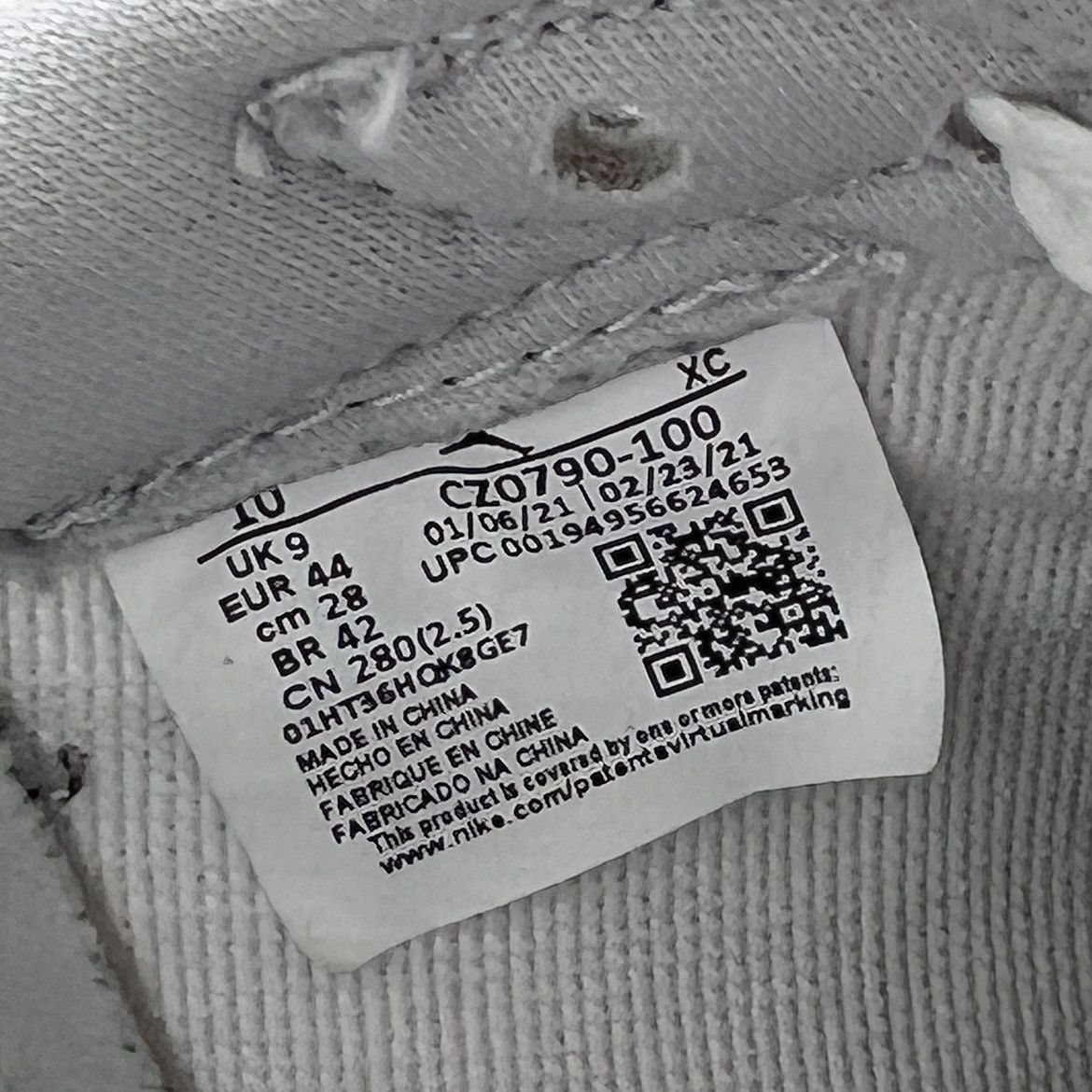 Jordan Brand Nike Air Jordan 1 Low Neutral Grey Size US 10 / EU 43 - 6 Thumbnail