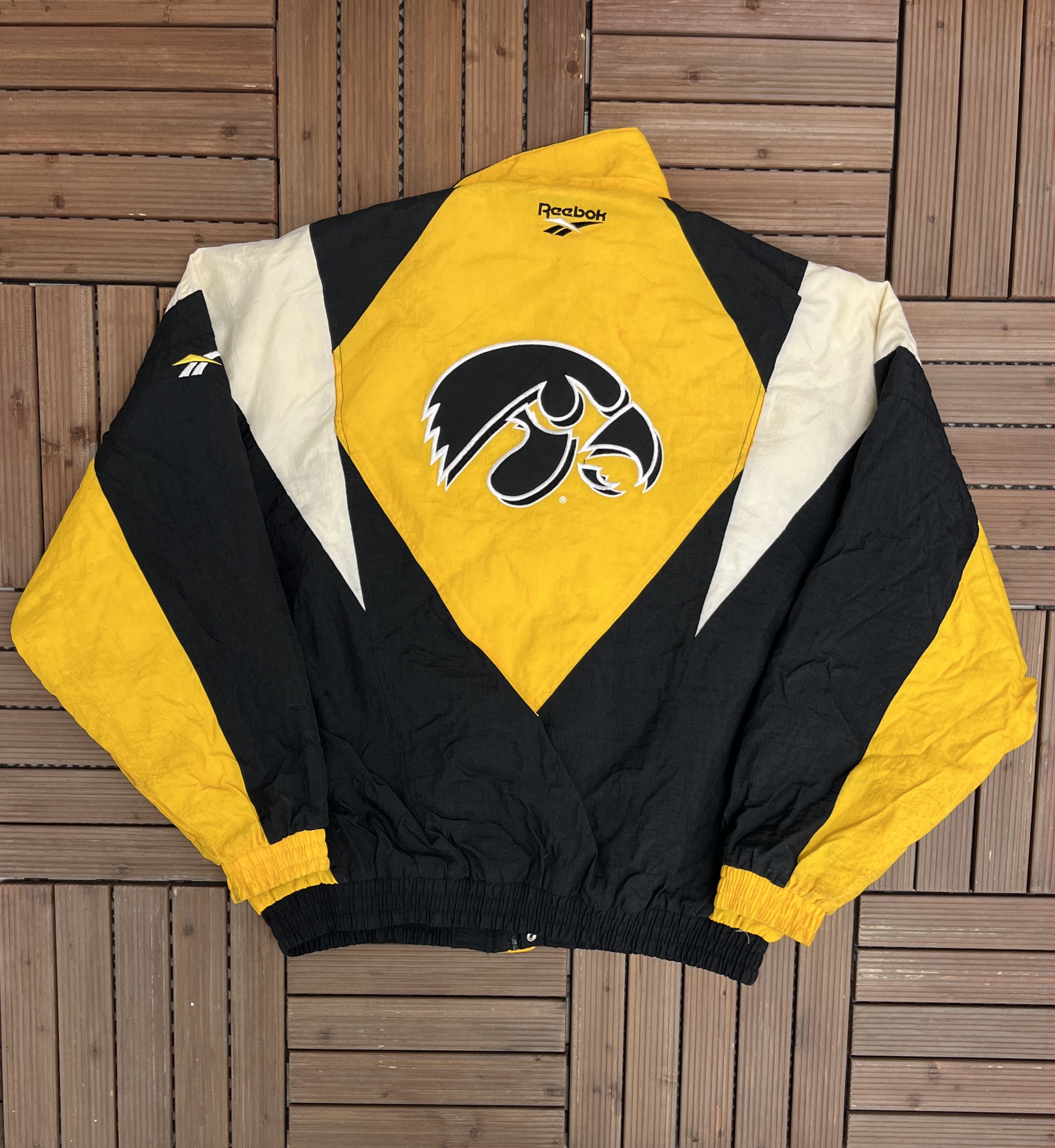 Vintage Iowa Hawkeyes Vintage Reebok Puffer Jacket Size US XXL / EU 58 / 5 - 4 Thumbnail