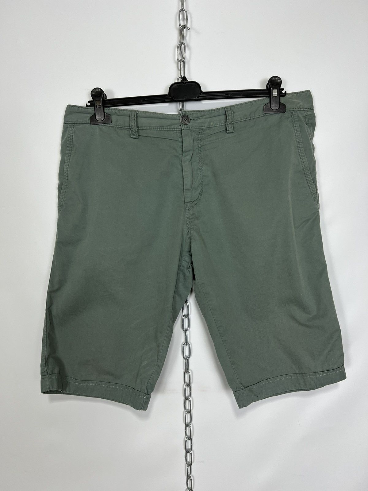 Hugo Boss Hugo Boss men’s luxury shorts Size US 34 / EU 50 - 1 Thumbnail