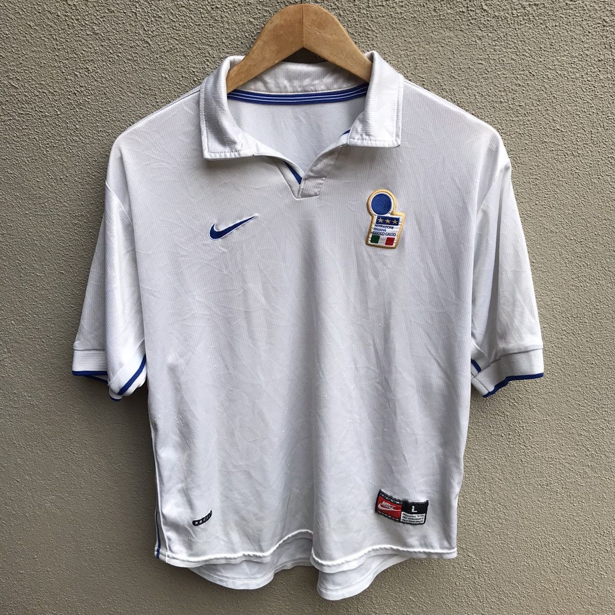 Vintage Vintage ITALY jersey football nike Size US L / EU 52-54 / 3 - 2 Thumbnail
