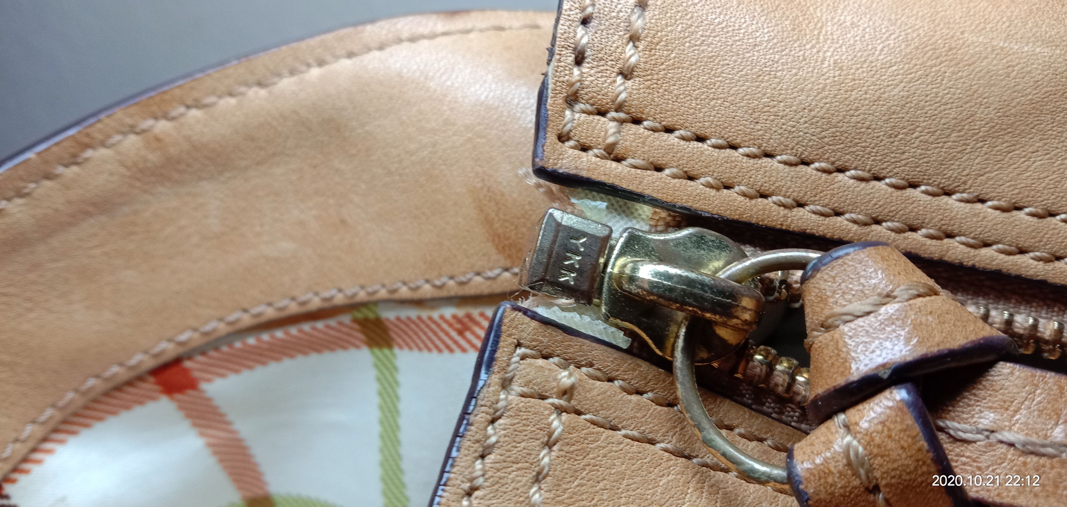 Branded Leather COACH Handbag Full Leather Size ONE SIZE - 8 Thumbnail