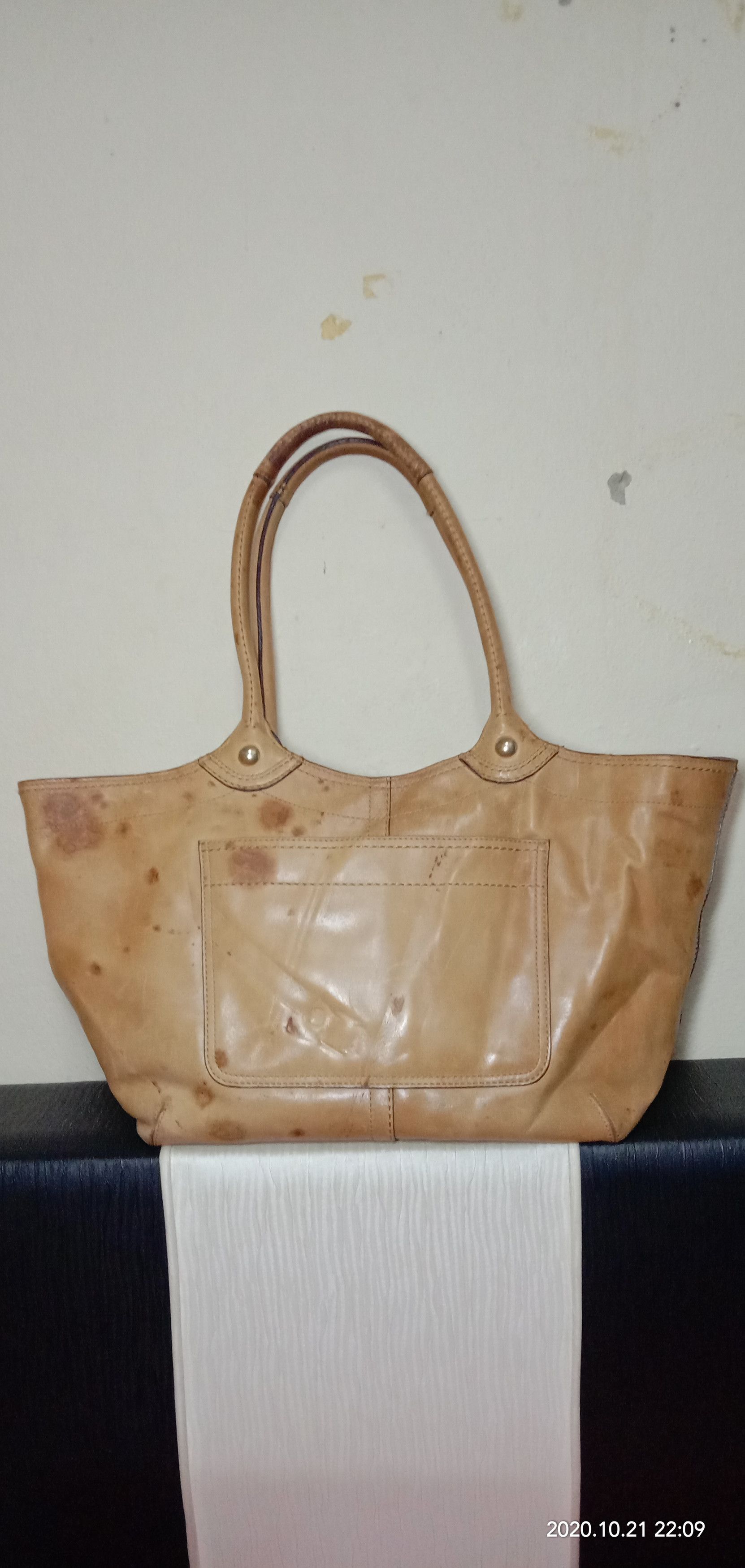 Branded Leather COACH Handbag Full Leather Size ONE SIZE - 2 Thumbnail