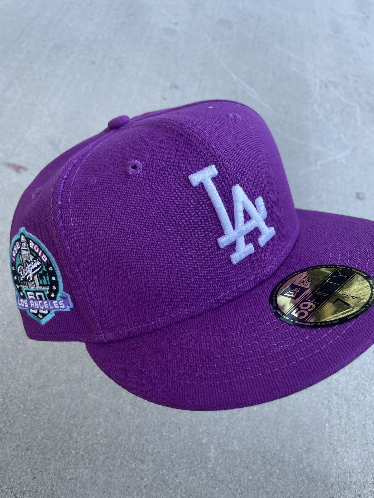Los Angeles Dodgers OG Fitted Female Direction Hat 7 1/4 LA