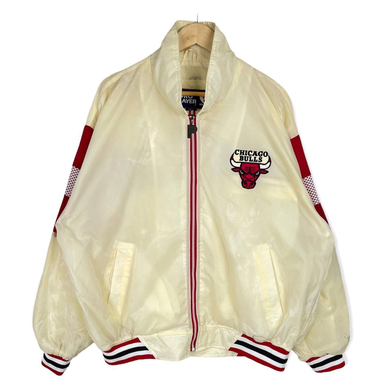 NBA × Pro Player Vintage Pro Player Nba Fan Apparel Chicago Bulls Jacket Size US L / EU 52-54 / 3 - 4 Thumbnail