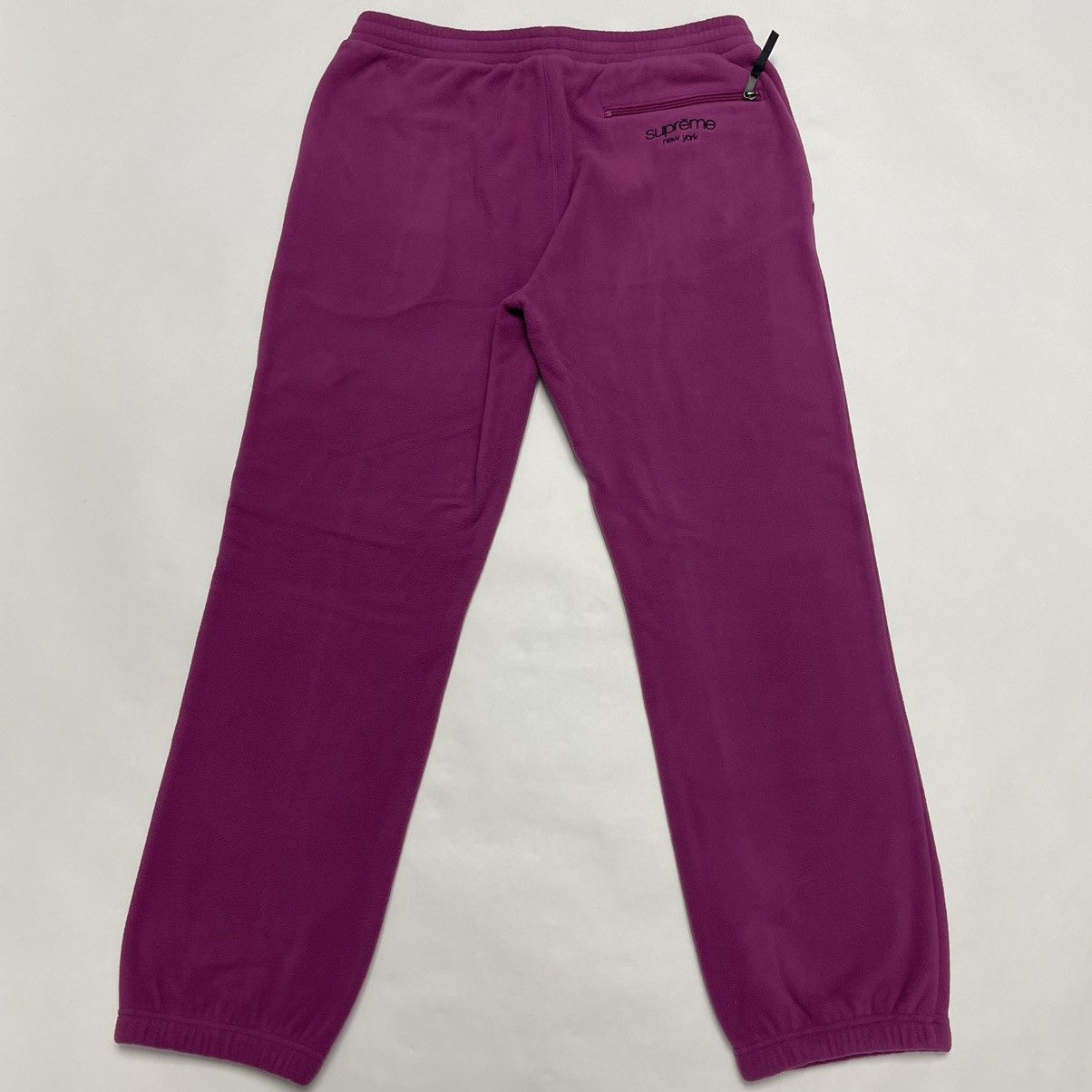 Supreme®/Skittles®/Polartec® Pant Supreme Skittles Polartec Pant (FW21) -  $188 Supreme x Skittles Polartec Fleece Pant