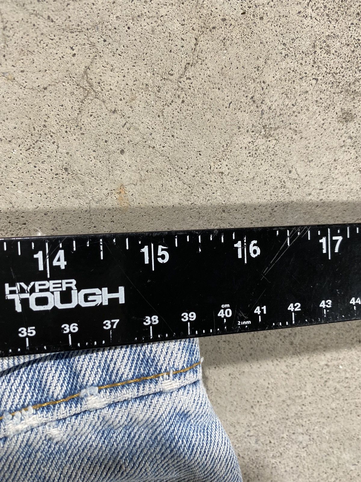 Levi's × Vintage Vintage 90’s Levis Light Wash Denim Jeans Size US 31 - 10 Thumbnail