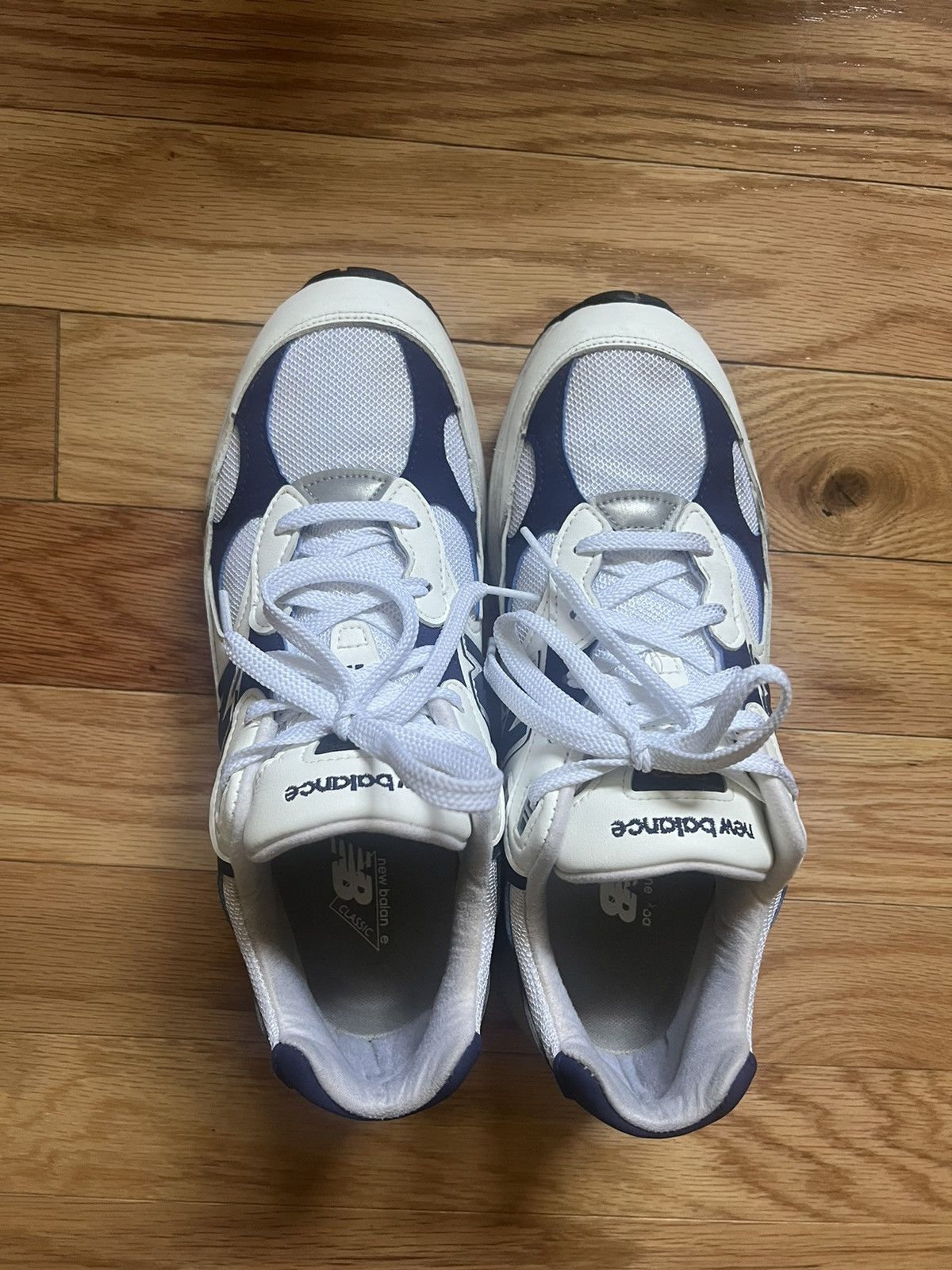 New Balance New Balance 992 White/Navy Size US 10 / EU 43 - 4 Thumbnail