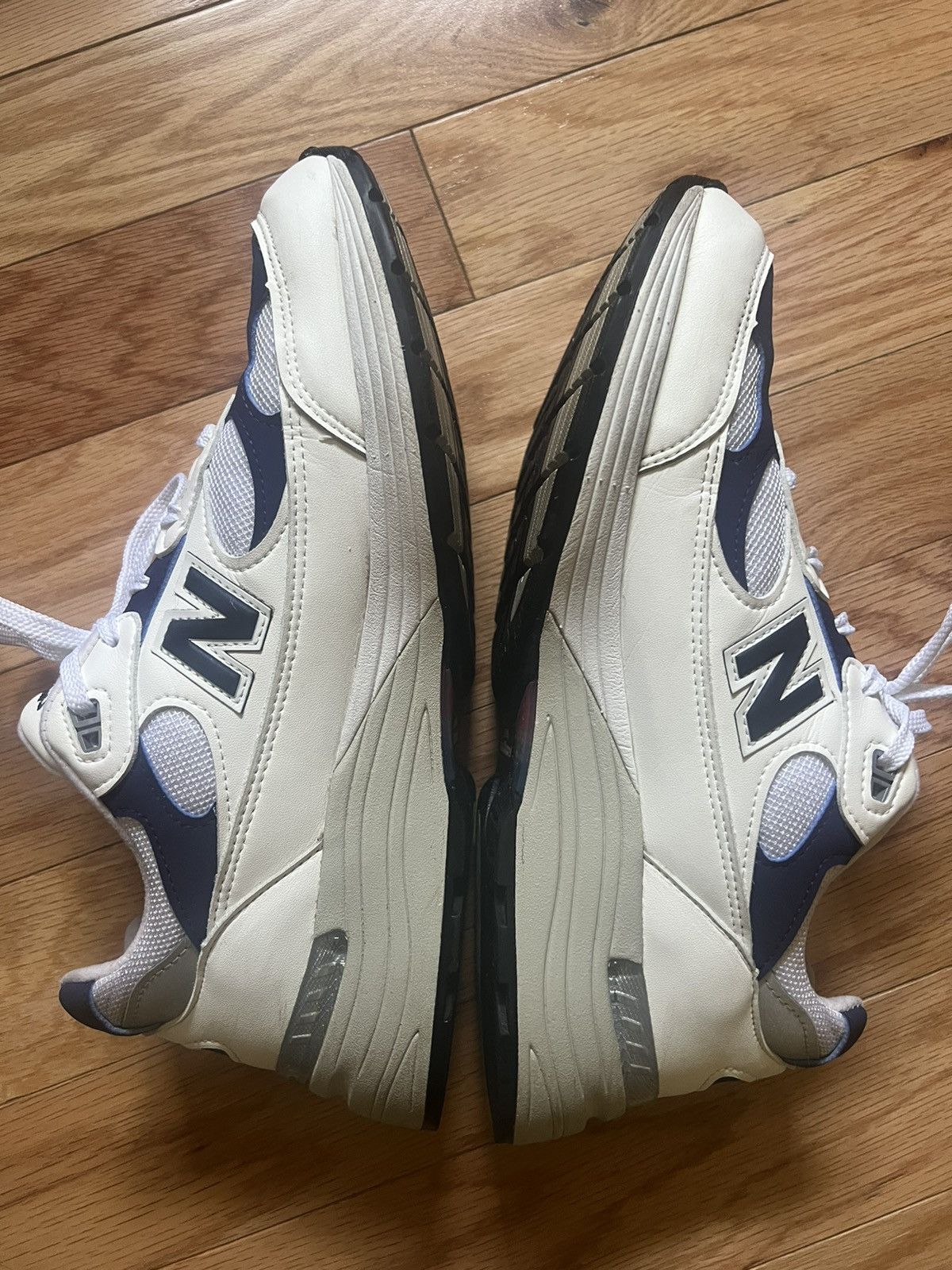 New Balance New Balance 992 White/Navy Size US 10 / EU 43 - 8 Thumbnail