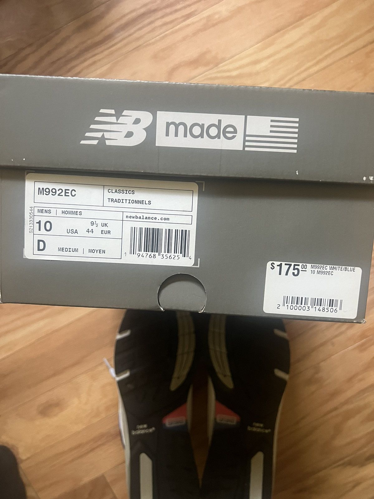 New Balance New Balance 992 White/Navy Size US 10 / EU 43 - 11 Thumbnail