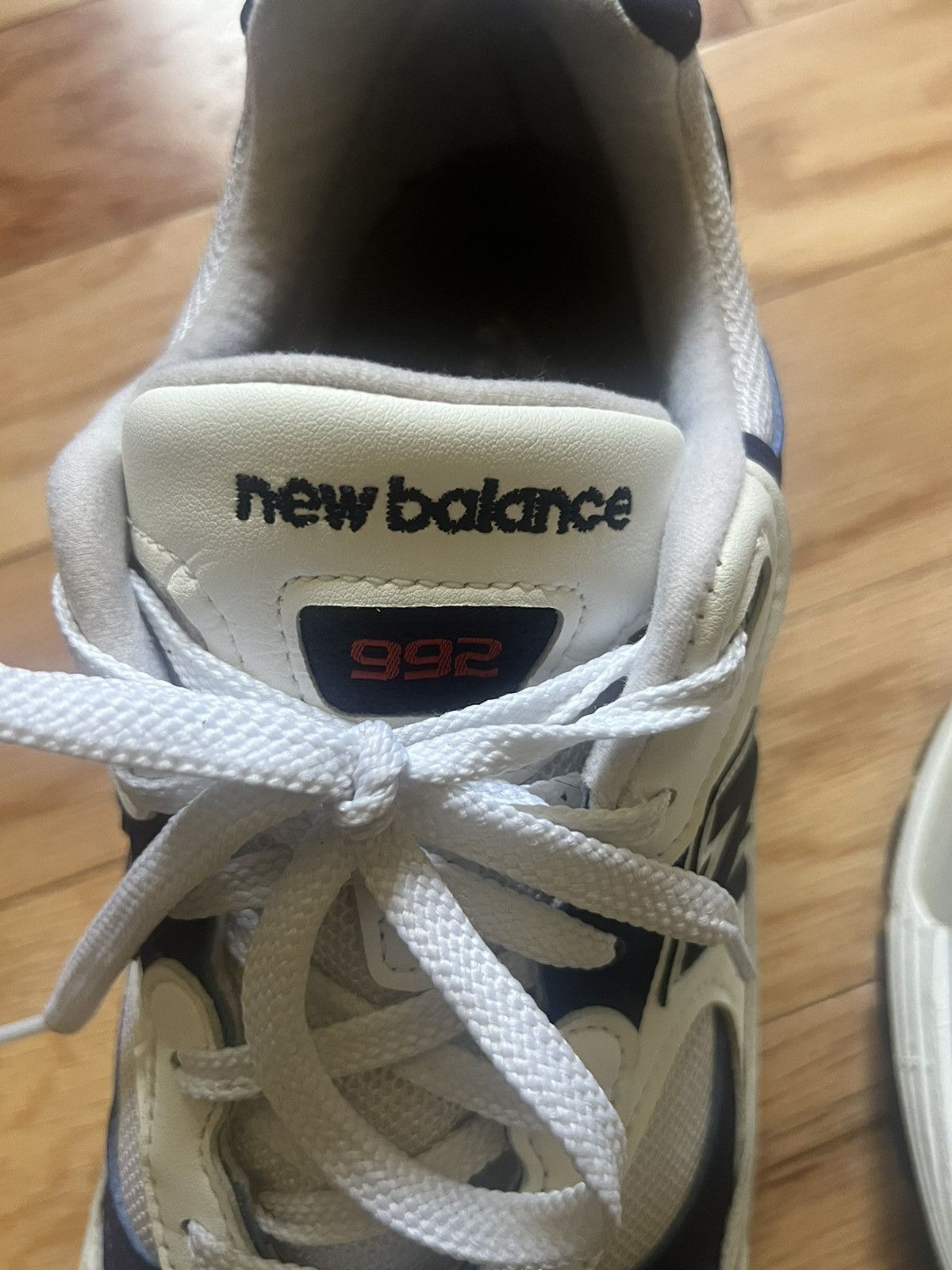 New Balance New Balance 992 White/Navy Size US 10 / EU 43 - 9 Thumbnail