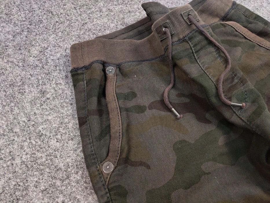 True Religion True Religion Vintage 90's Camo Logo Cotton Casual Shorts Size US 34 / EU 50 - 7 Thumbnail