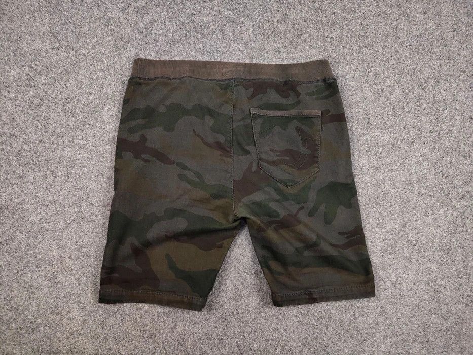 True Religion True Religion Vintage 90's Camo Logo Cotton Casual Shorts Size US 34 / EU 50 - 6 Thumbnail