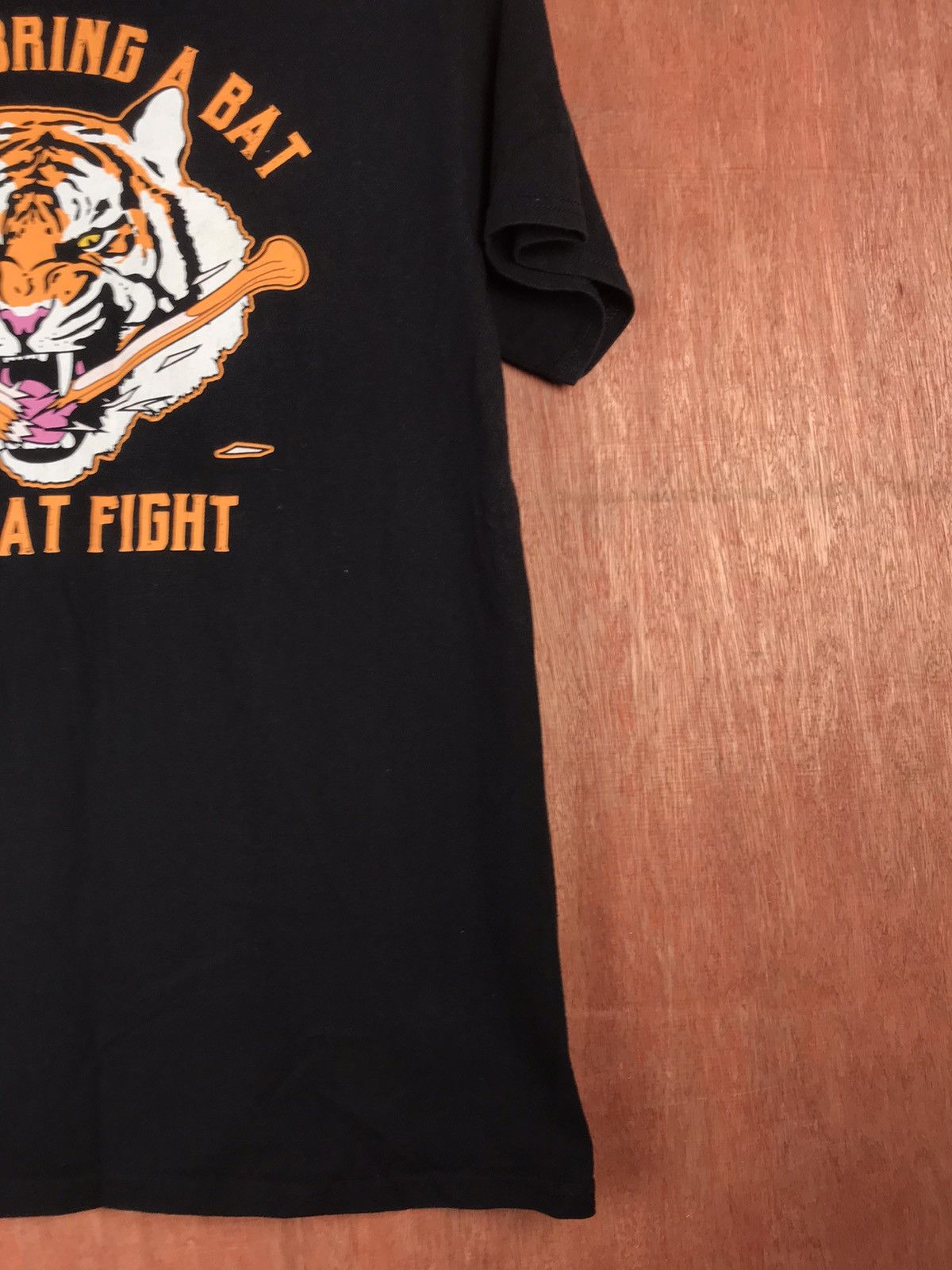 Japanese Brand Never Bring A Bat To A Cat Fight Graphic T-Shirt #2253 Size US M / EU 48-50 / 2 - 3 Thumbnail