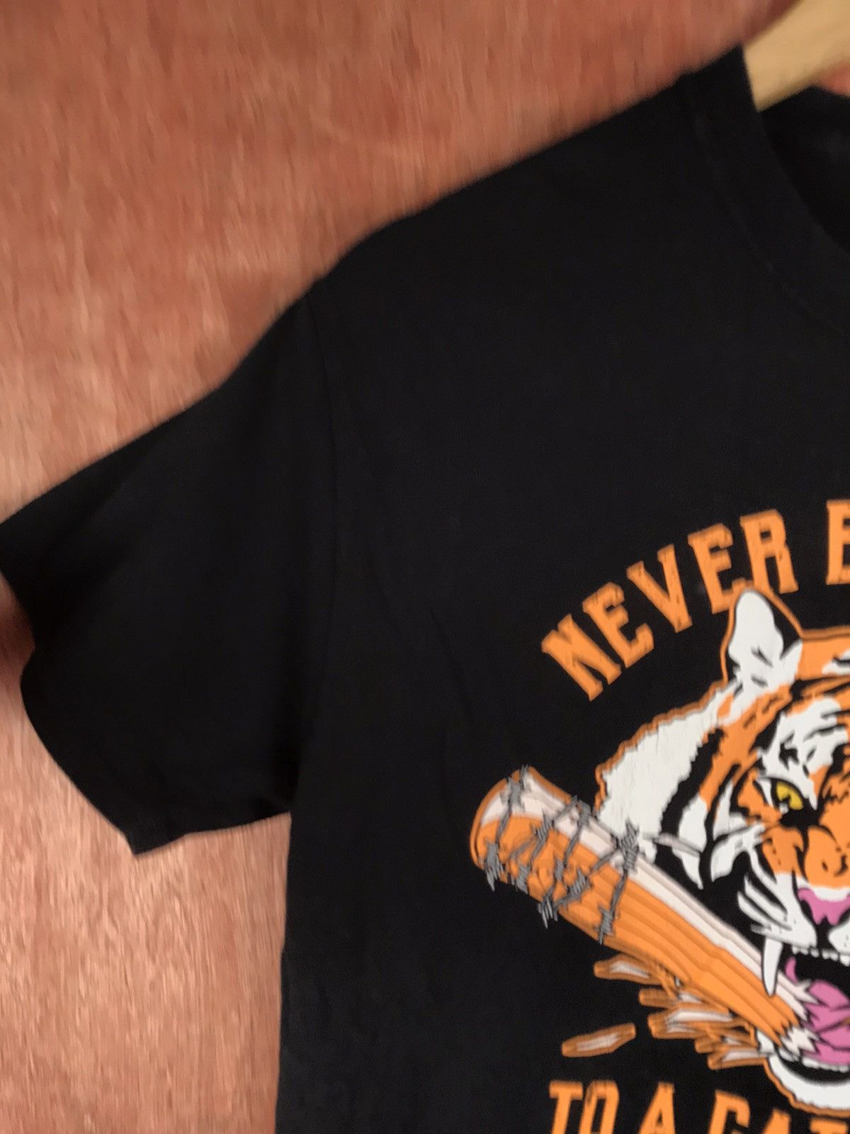 Japanese Brand Never Bring A Bat To A Cat Fight Graphic T-Shirt #2253 Size US M / EU 48-50 / 2 - 5 Thumbnail