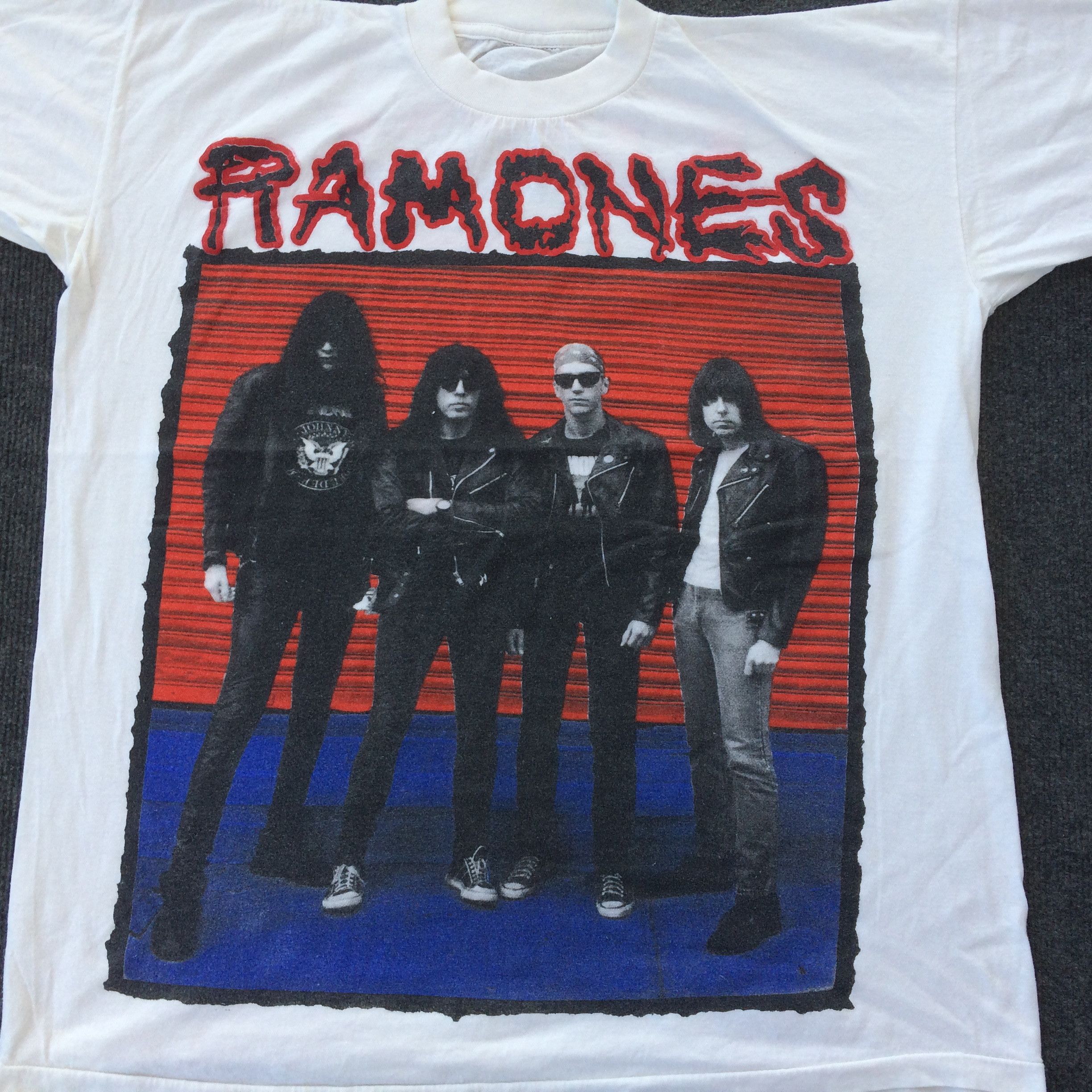 Band Tees × Vintage Vtg Ramones hey ho lets Go1990 90s T Shirt Size US L / EU 52-54 / 3 - 2 Thumbnail