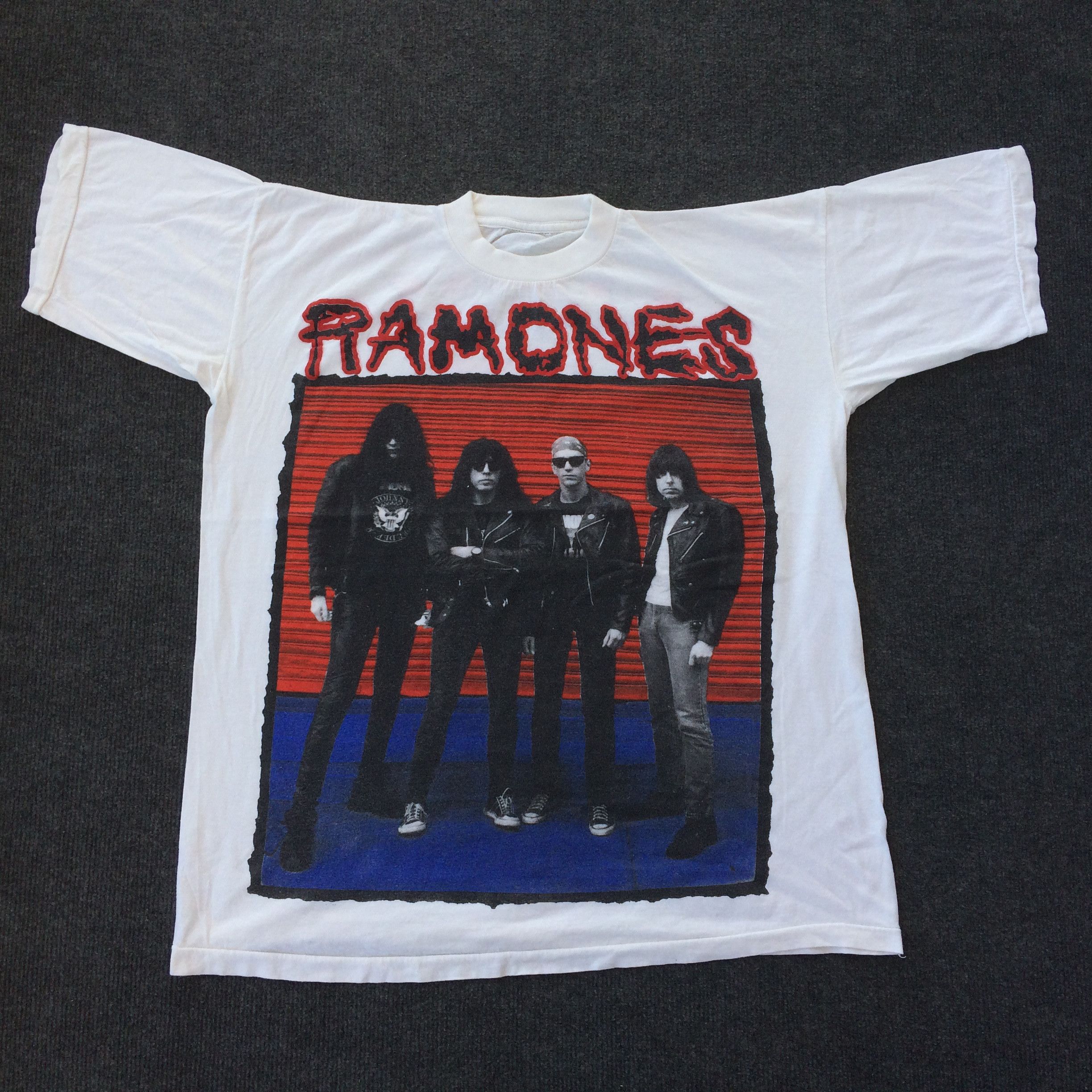 Band Tees × Vintage Vtg Ramones hey ho lets Go1990 90s T Shirt Size US L / EU 52-54 / 3 - 1 Thumbnail