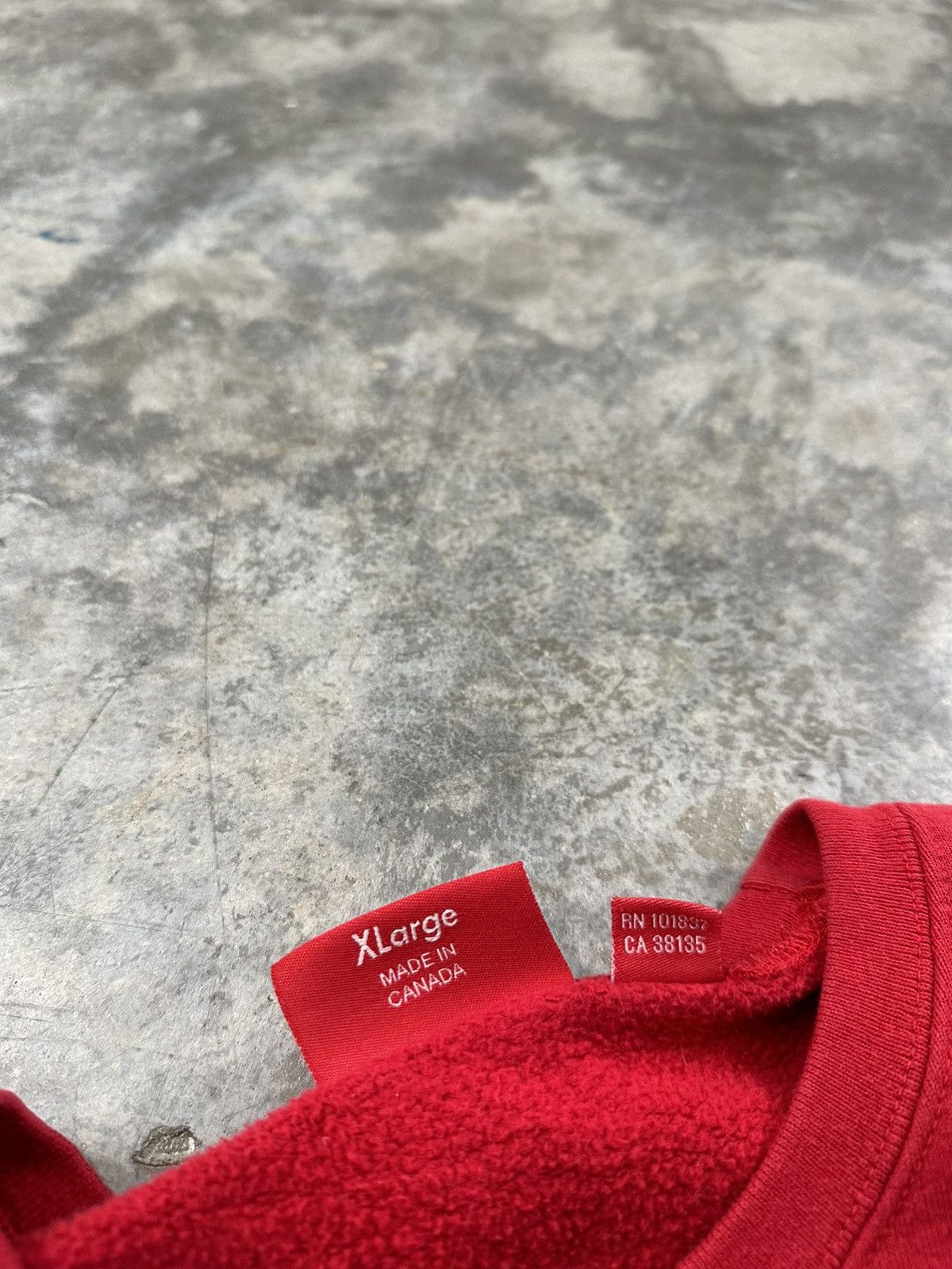Supreme Supreme Oval Chest Crest Crewneck Sweatshirt Red Sz. XL 