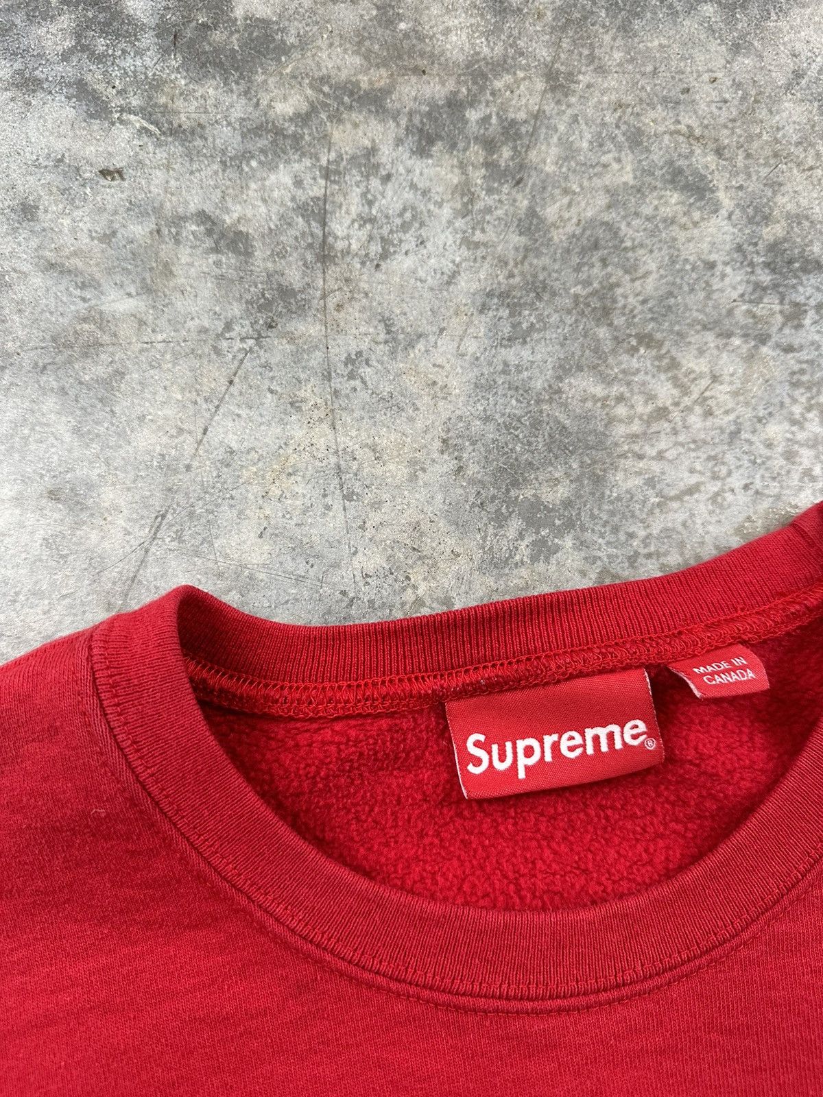 Supreme Supreme Oval Chest Crest Crewneck Sweatshirt Red Sz. XL Size US XL / EU 56 / 4 - 4 Thumbnail