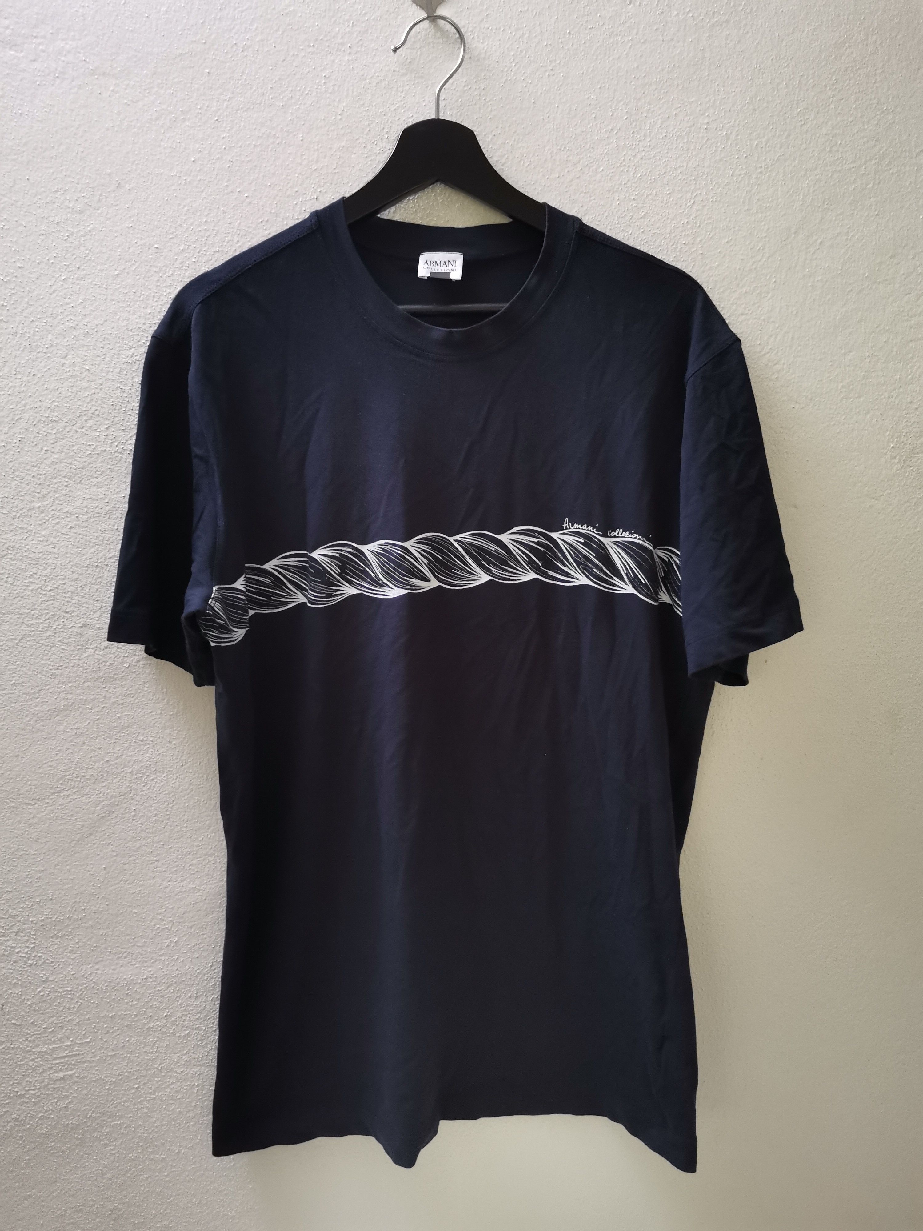 Armani Collezione Chain Design