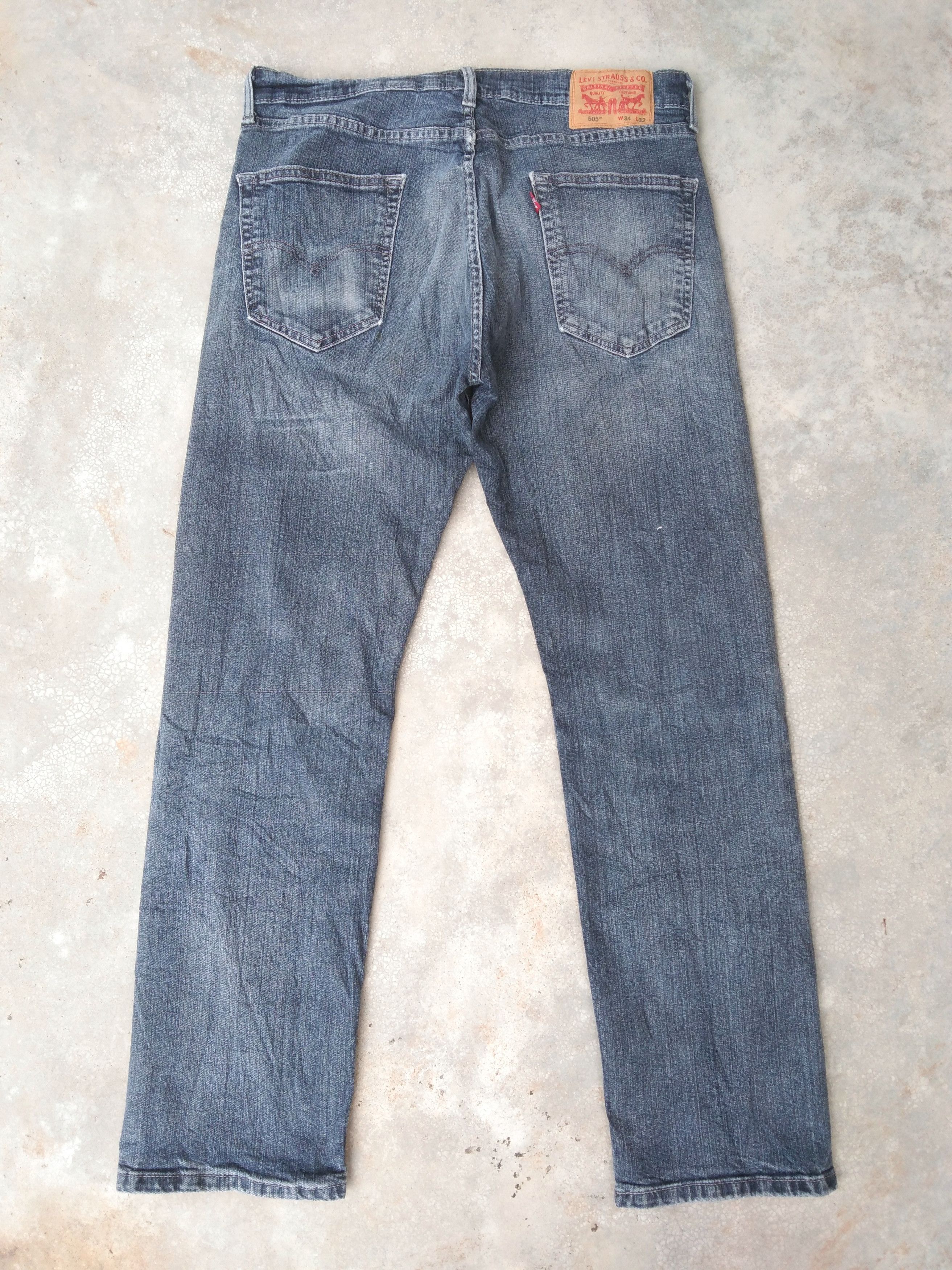 Jean × Levi's × Vintage Vintage Levis 505 Faded Blue Distressed Jeans 34x31 Size US 34 / EU 50 - 2 Thumbnail