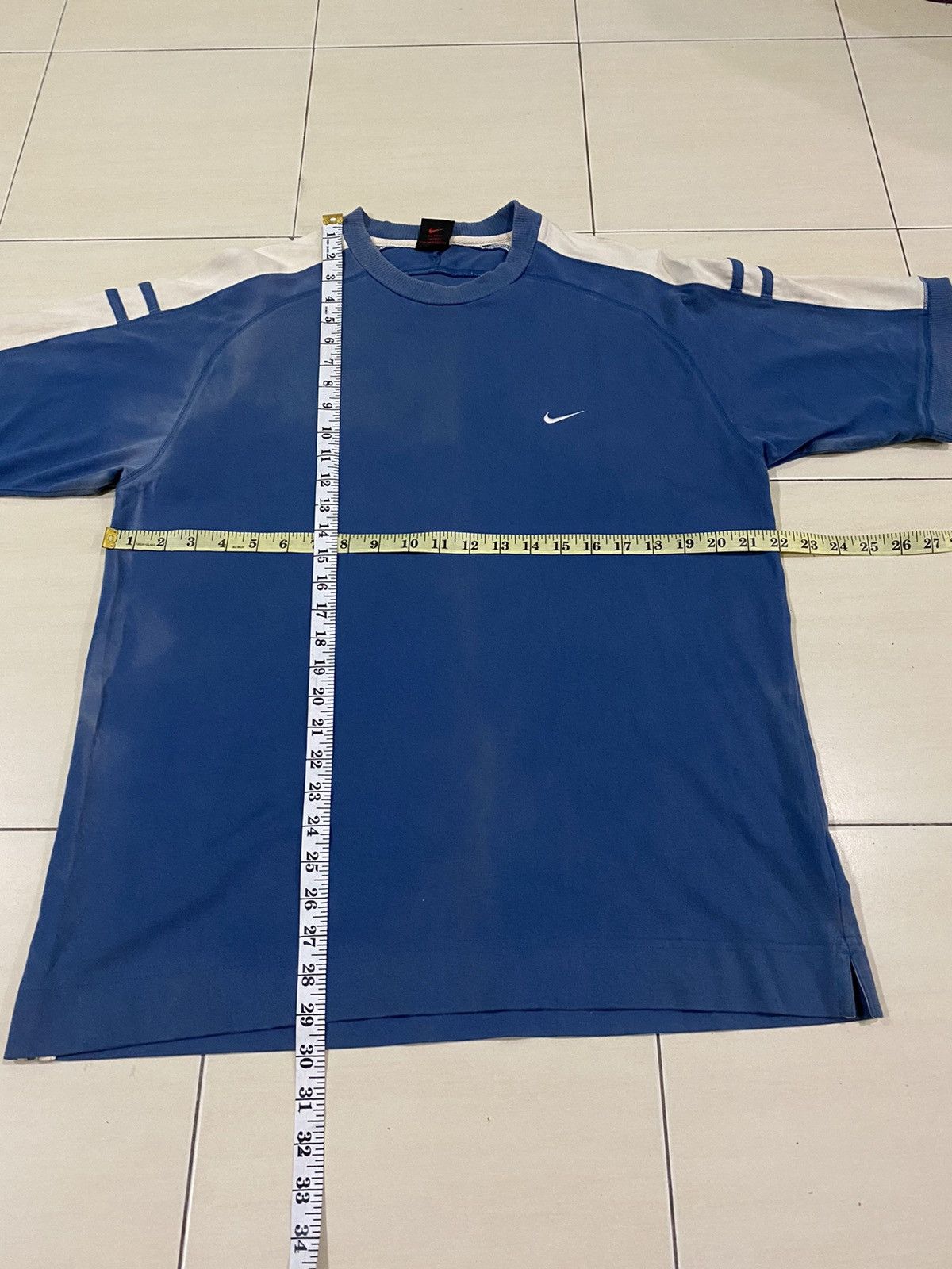 Nike × Vintage Vintage Nike Small logo t shirt Size US L / EU 52-54 / 3 - 17 Thumbnail
