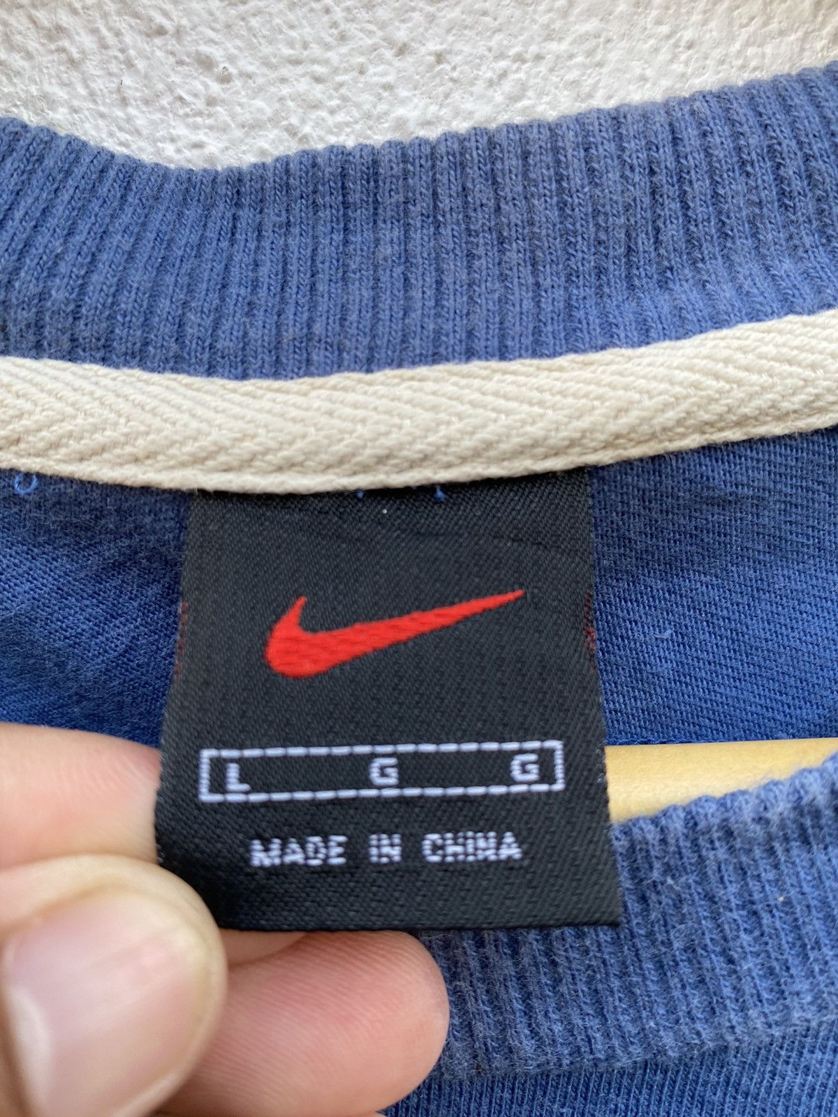 Nike × Vintage Vintage Nike Small logo t shirt Size US L / EU 52-54 / 3 - 7 Thumbnail