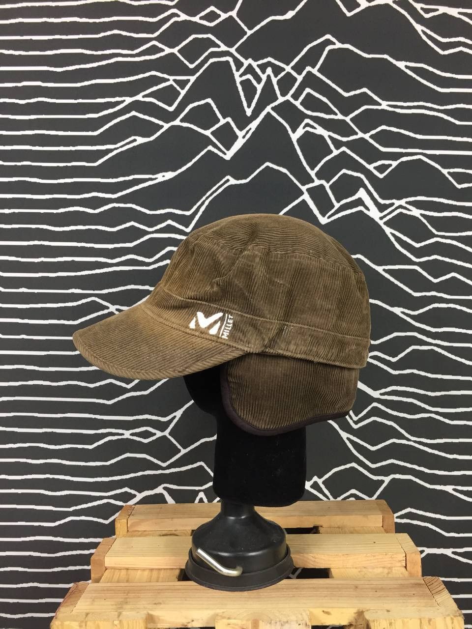 Other Vtg Millet Outdoor With Ear Flap Corduroy Cap Size ONE SIZE - 3 Thumbnail