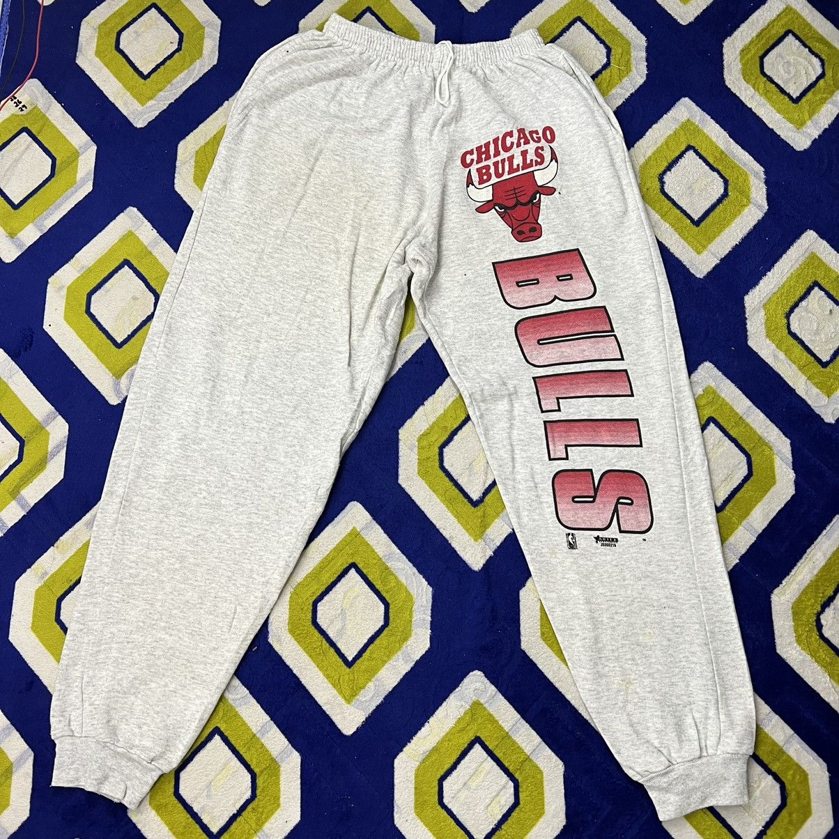 NBA 🔥🔥Chicago Bulls Mickey Jordan x Dennis Rodman Pant Size US 35 - 1 Thumbnail