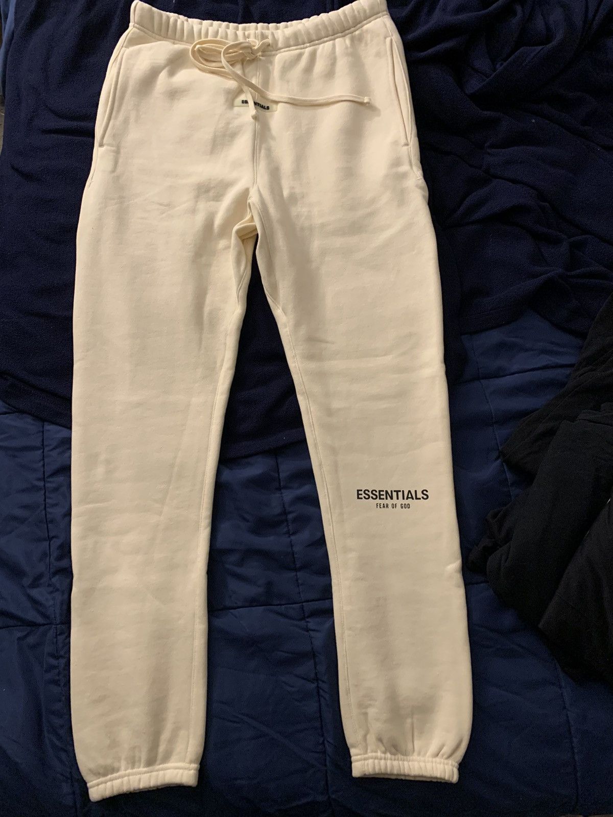 Fear of god Essentials sweat pants cream