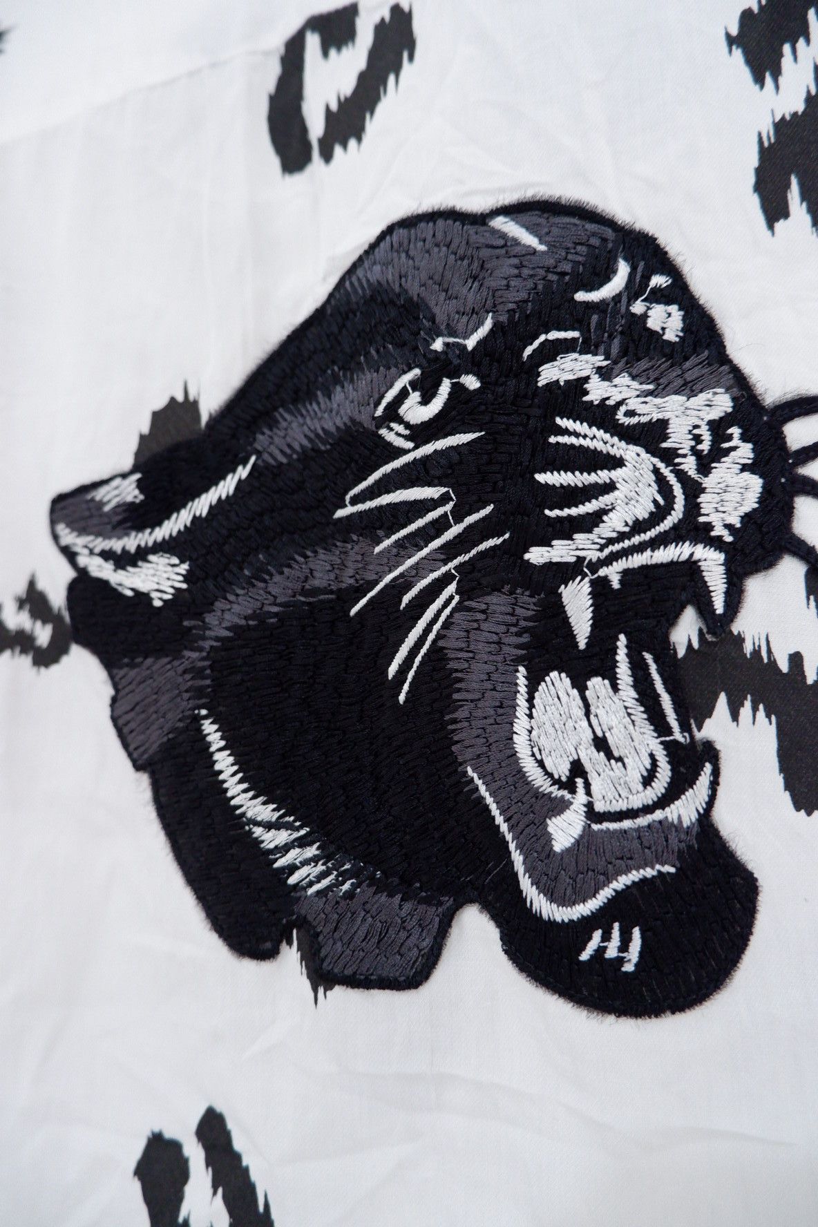 Japanese Brand Ss2017 System Homme Embroidered Panther Shirt Size US M / EU 48-50 / 2 - 6 Thumbnail