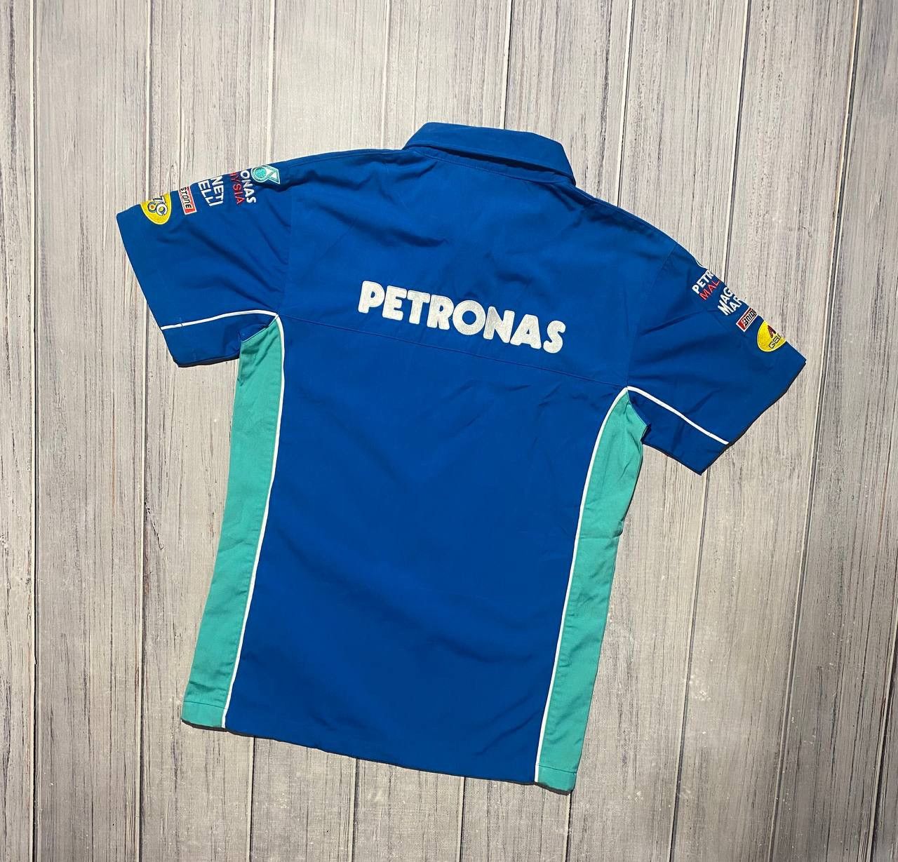 Red Bull × Vintage Vintage Red Bull Sauber Petronas Malaysia Shirt F1 Racing Size US L / EU 52-54 / 3 - 2 Thumbnail