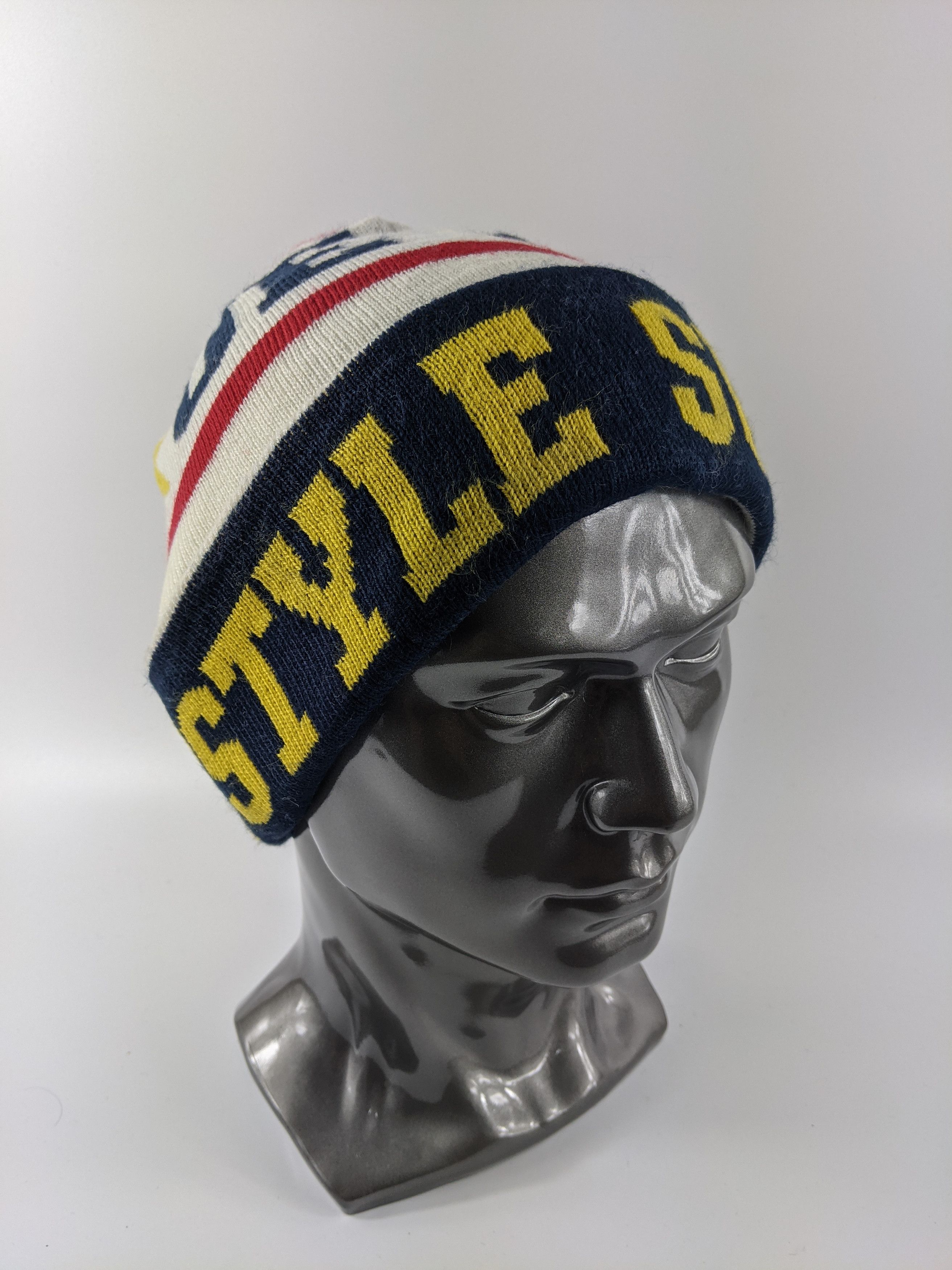 Bl&UE Moon Surf Style Pom Beanie Hat Snowcap
