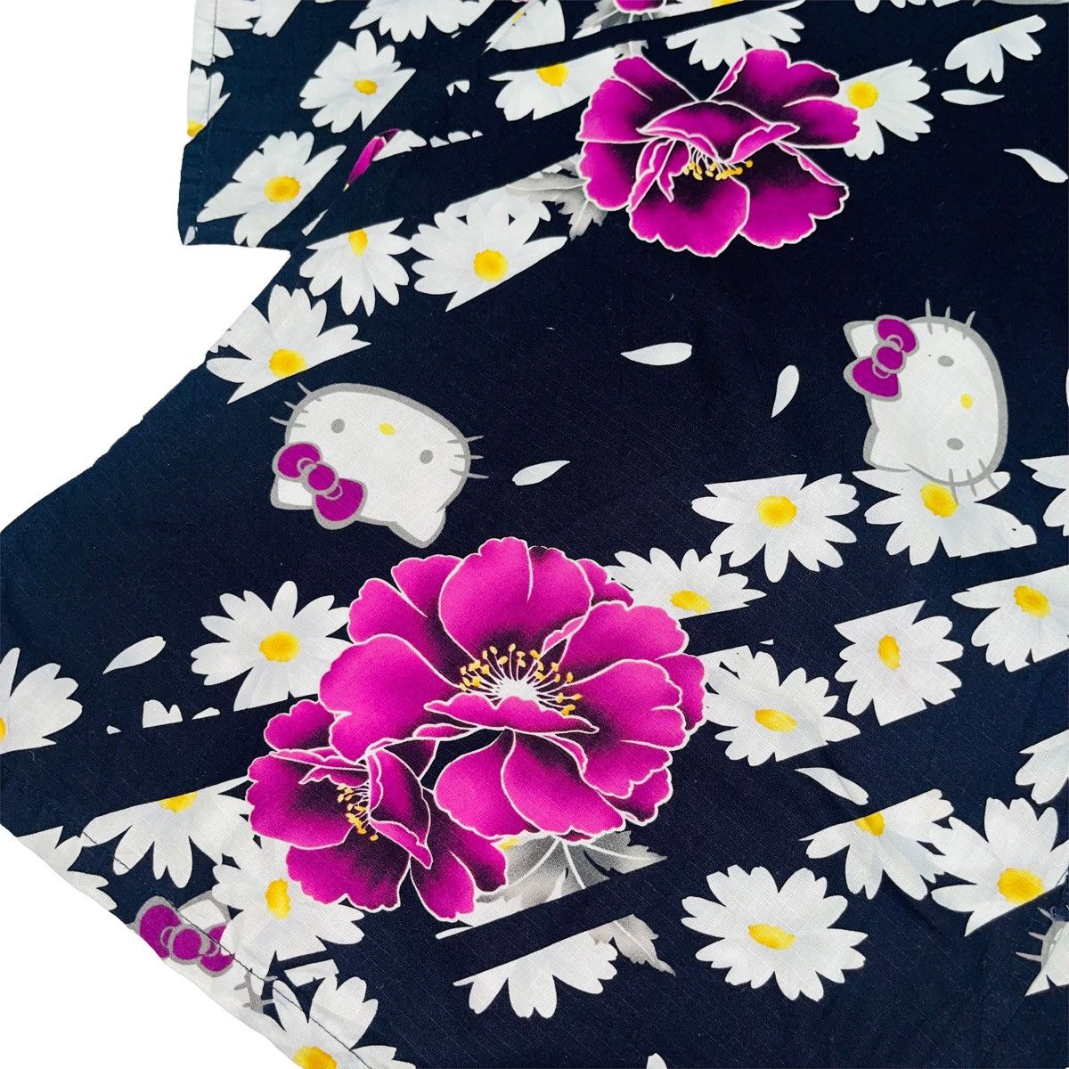 Anime Hello Kitty Floral Cardigan Kimono Size US L / EU 52-54 / 3 - 3 Thumbnail