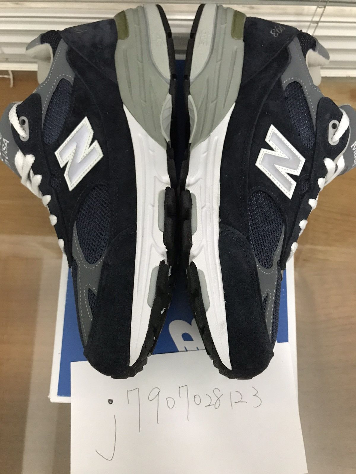 New Balance New Balance NB MR993NV Navy White Size US 8 / EU 41 - 4 Thumbnail