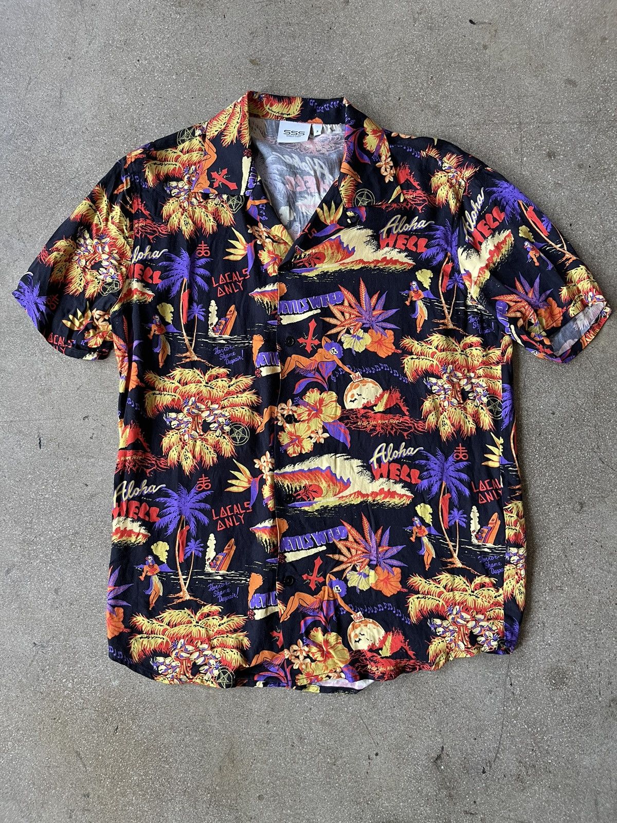 SSS WORLD CORP シャツ　M Short Sleeve Shirt – SSS World Corp