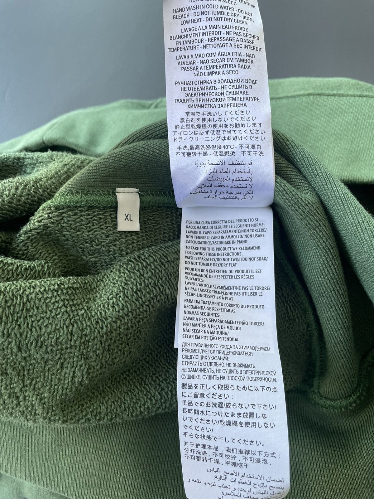 Gucci Rare Brand New Limited Super Runway Gucci Logo Heavy Hoodie Size US XL / EU 56 / 4 - 12 Thumbnail