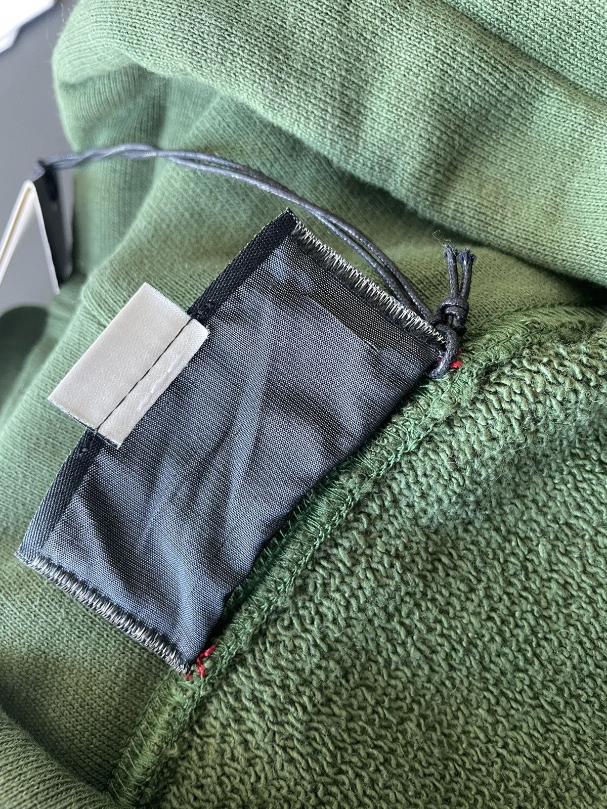 Gucci Rare Brand New Limited Super Runway Gucci Logo Heavy Hoodie Size US XL / EU 56 / 4 - 8 Thumbnail