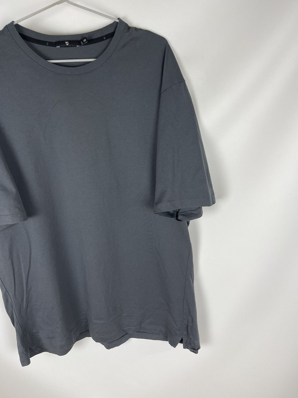 Jil Sander × Uniqlo Jil Sander x Uniqlo dark grey hype hi-fashion tee shirt Size US L / EU 52-54 / 3 - 6 Thumbnail