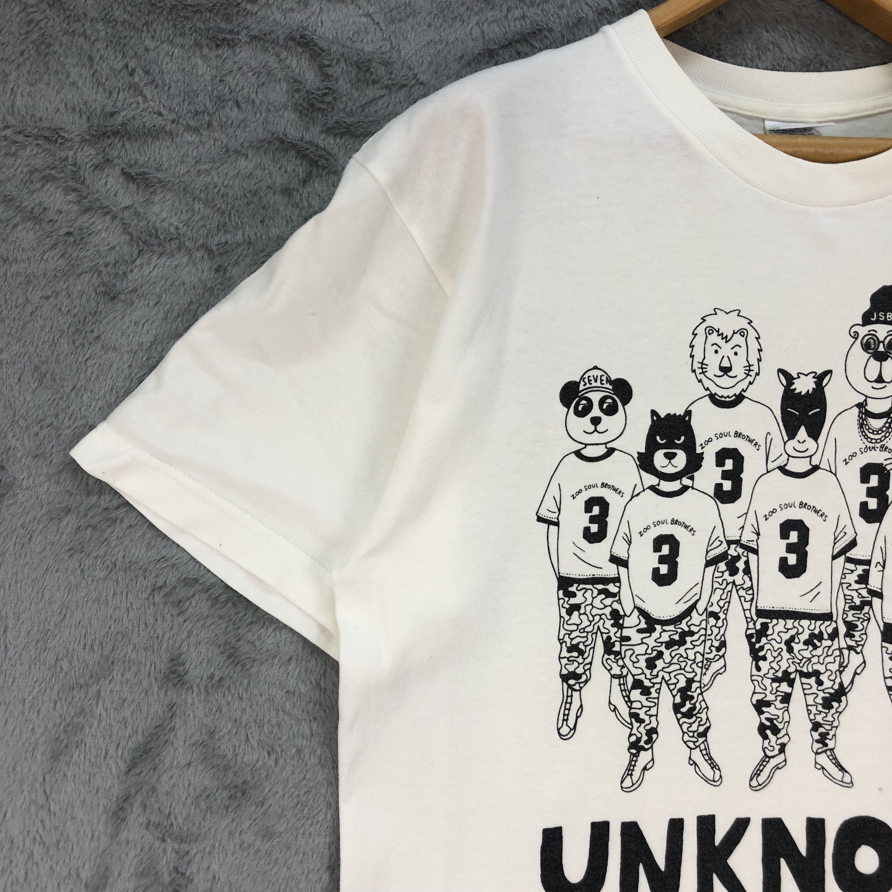 Japanese Brand UNKNOW METROPOLIZ J Soul Brothers Exile Tribe Tee #4691-163 Size US L / EU 52-54 / 3 - 6 Thumbnail