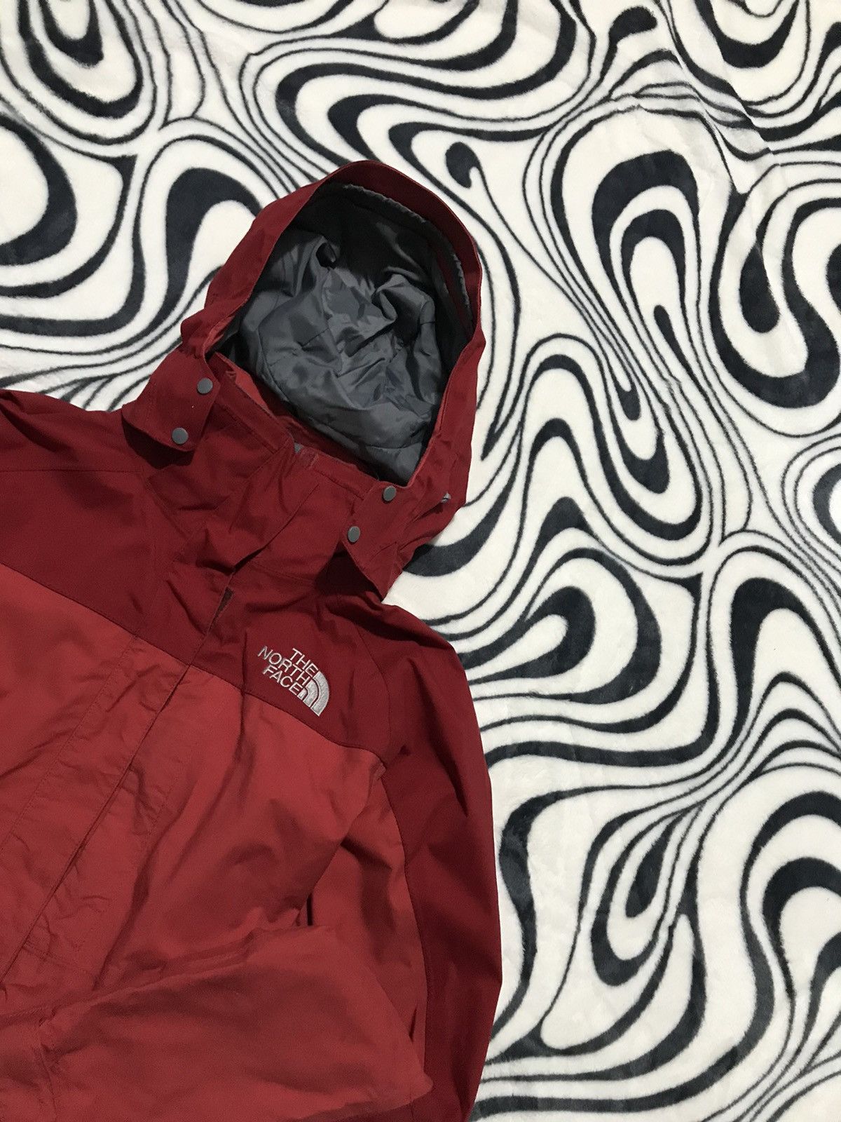 The North Face The North Face Womens Windbreaker Jacket Size M / US 6-8 / IT 42-44 - 2 Thumbnail