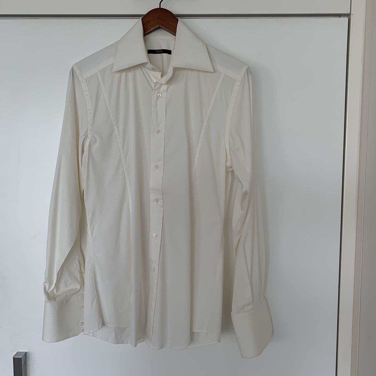 Gucci Final Drop! Gucci slim white shirt sz 39 / 15.5 like new Size US M / EU 48-50 / 2 - 1 Thumbnail
