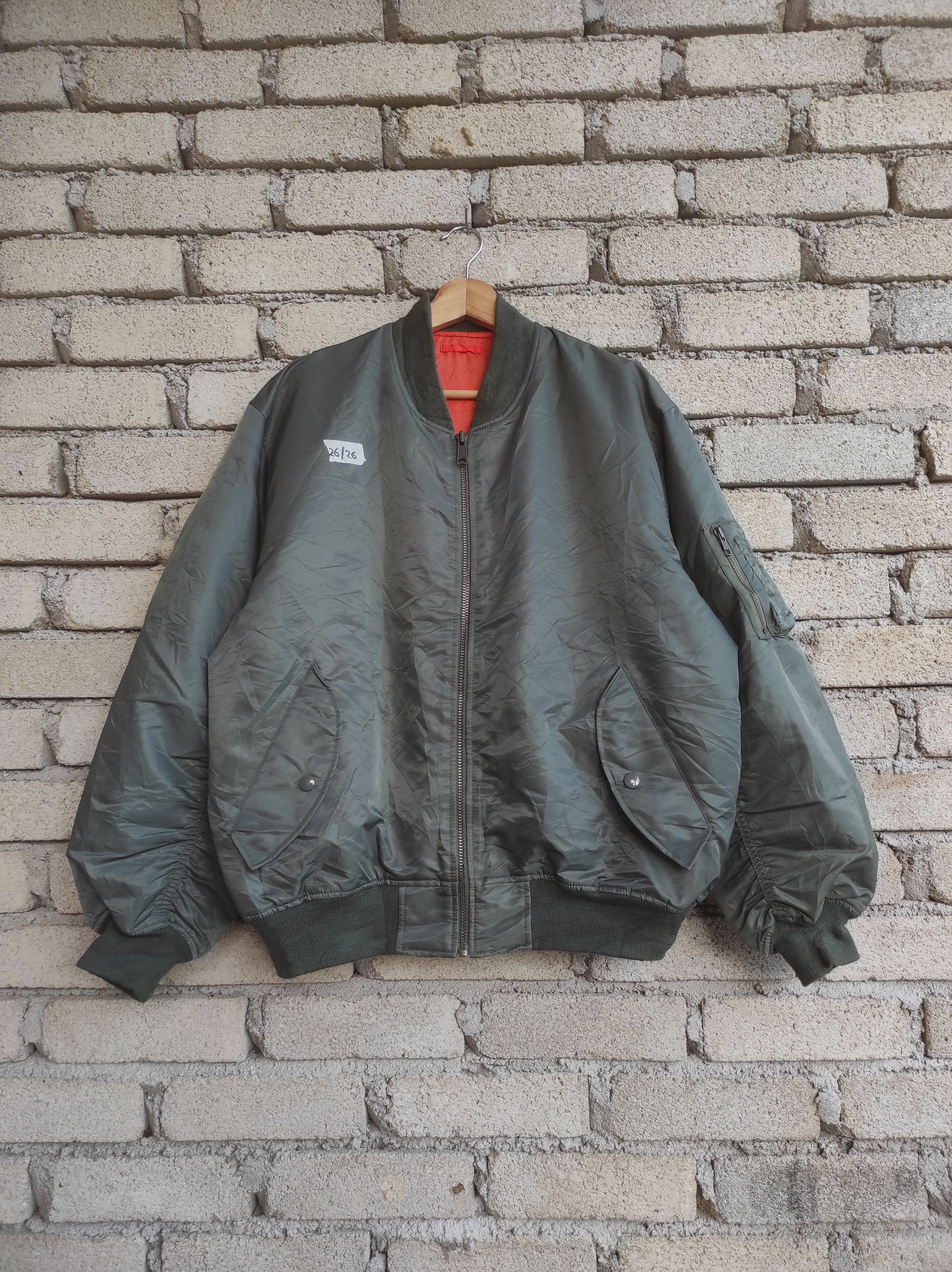 uniqlo bomber jacket