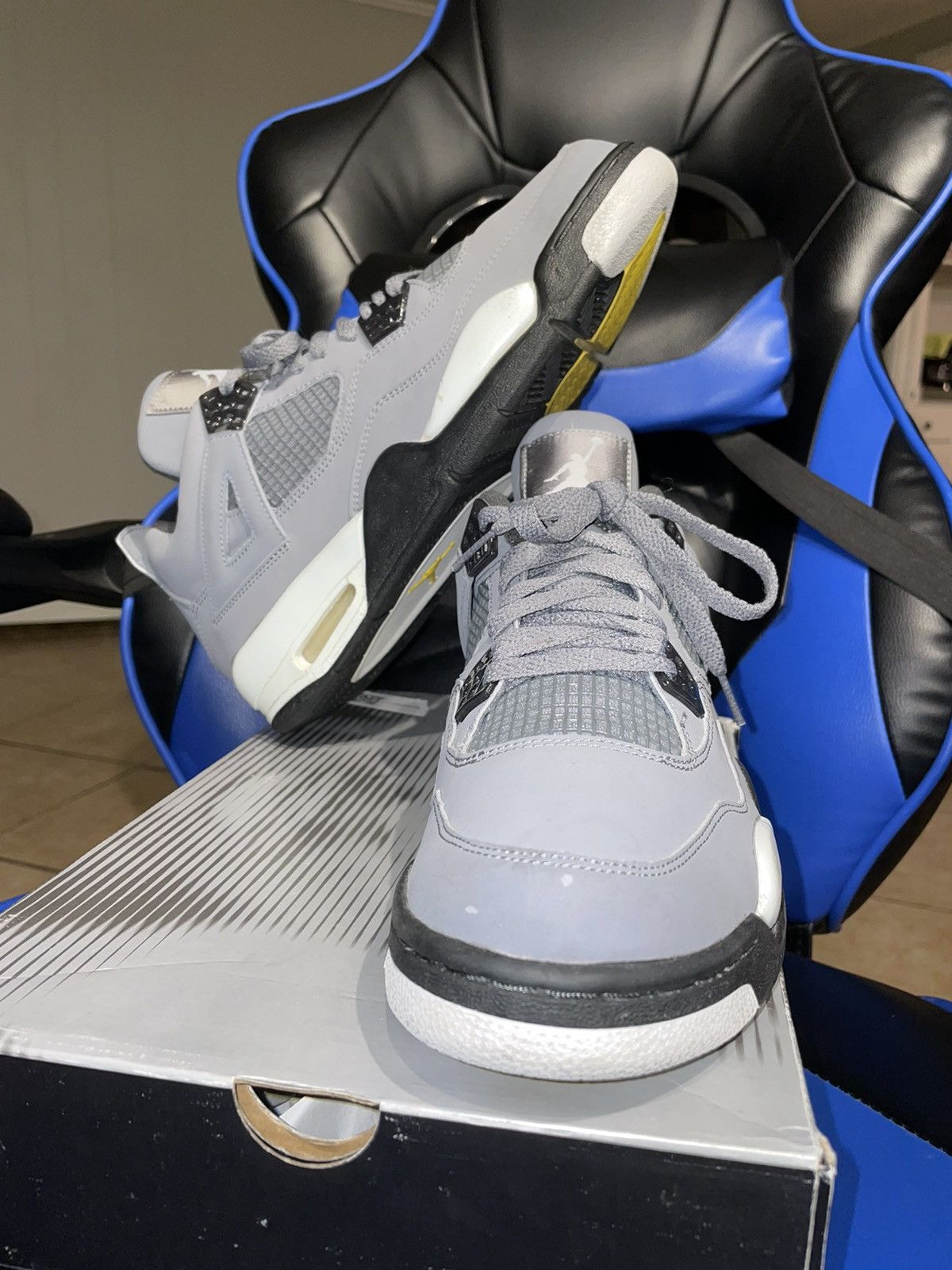 Jordan Brand Air Jordan 4 Retro ‘Cool Grey’ 2004 Size US 10.5 / EU 43-44 - 6 Thumbnail