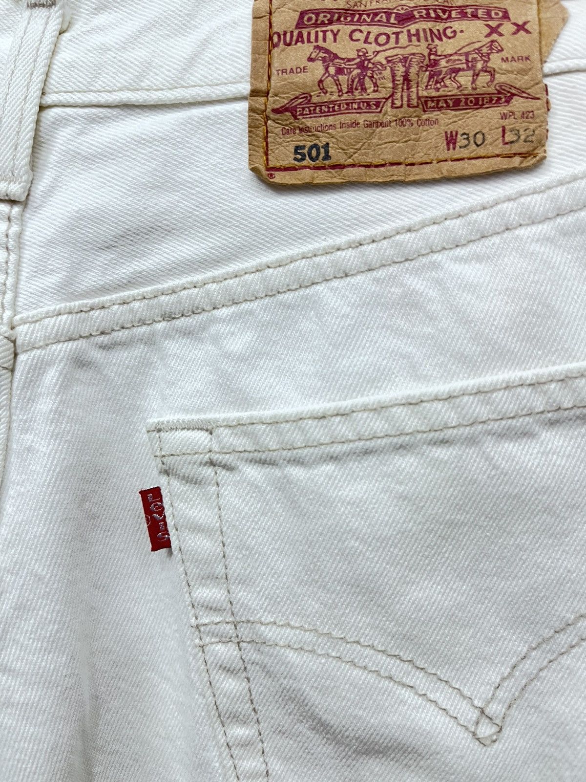 Levi's FYE🔥Custom Rework Distressed Ripped Vtg White Levi’s 501 Size US 29 - 10 Thumbnail