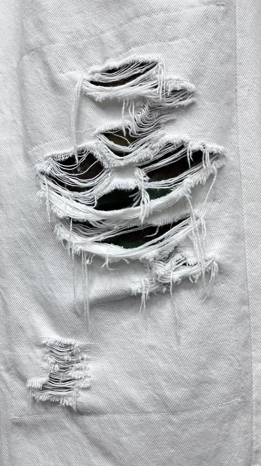 Levi's FYE🔥Custom Rework Distressed Ripped Vtg White Levi’s 501 Size US 29 - 6 Thumbnail