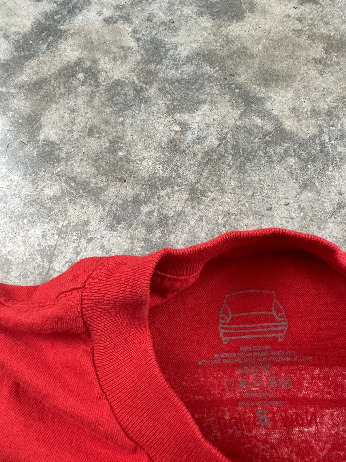 Brockhampton Brockhampton Ginger MP3 Player Logo Tee Red Sz. Small BH Size US S / EU 44-46 / 1 - 3 Thumbnail