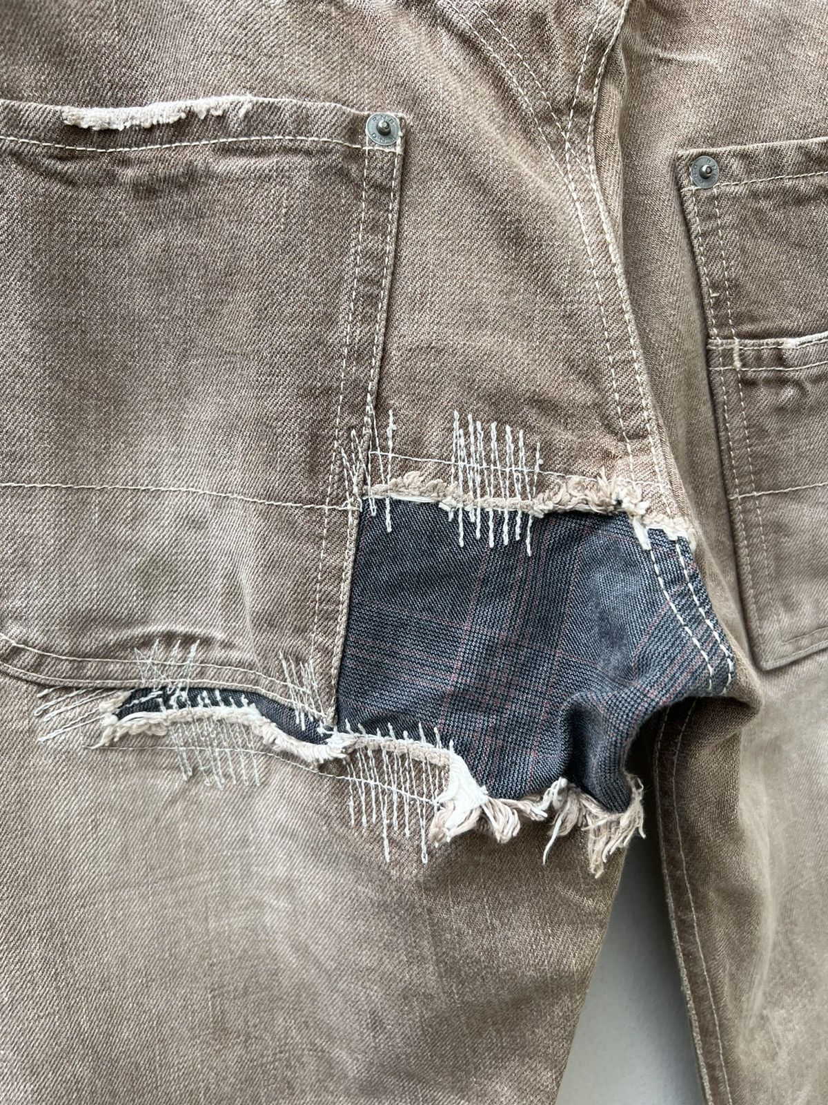R.Newbold Vintage R. Newbold Fade Denim Patchwork Work Jeans Size US 30 / EU 46 - 17 Thumbnail